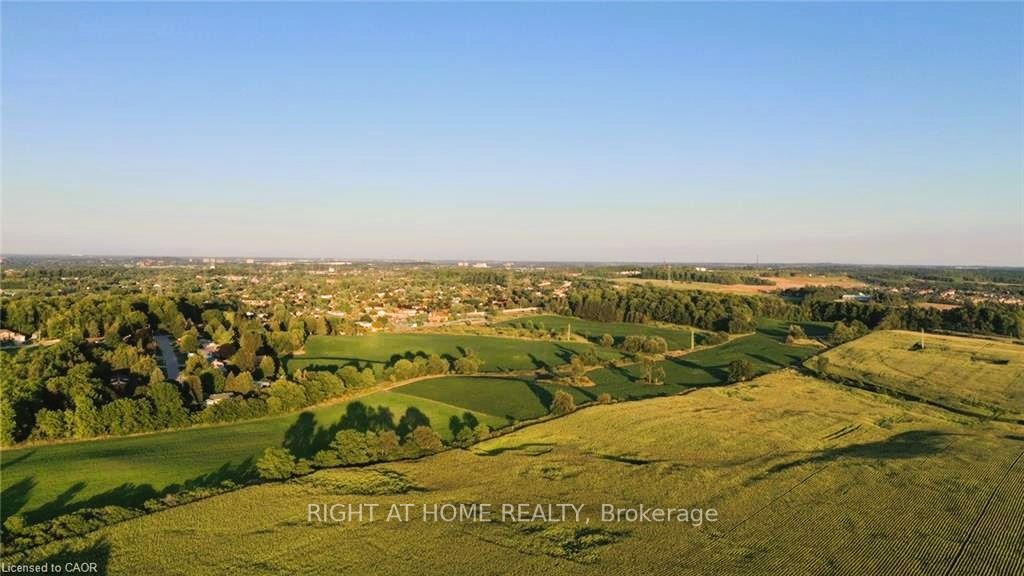 2265 Snyders Road E Property Photo 18