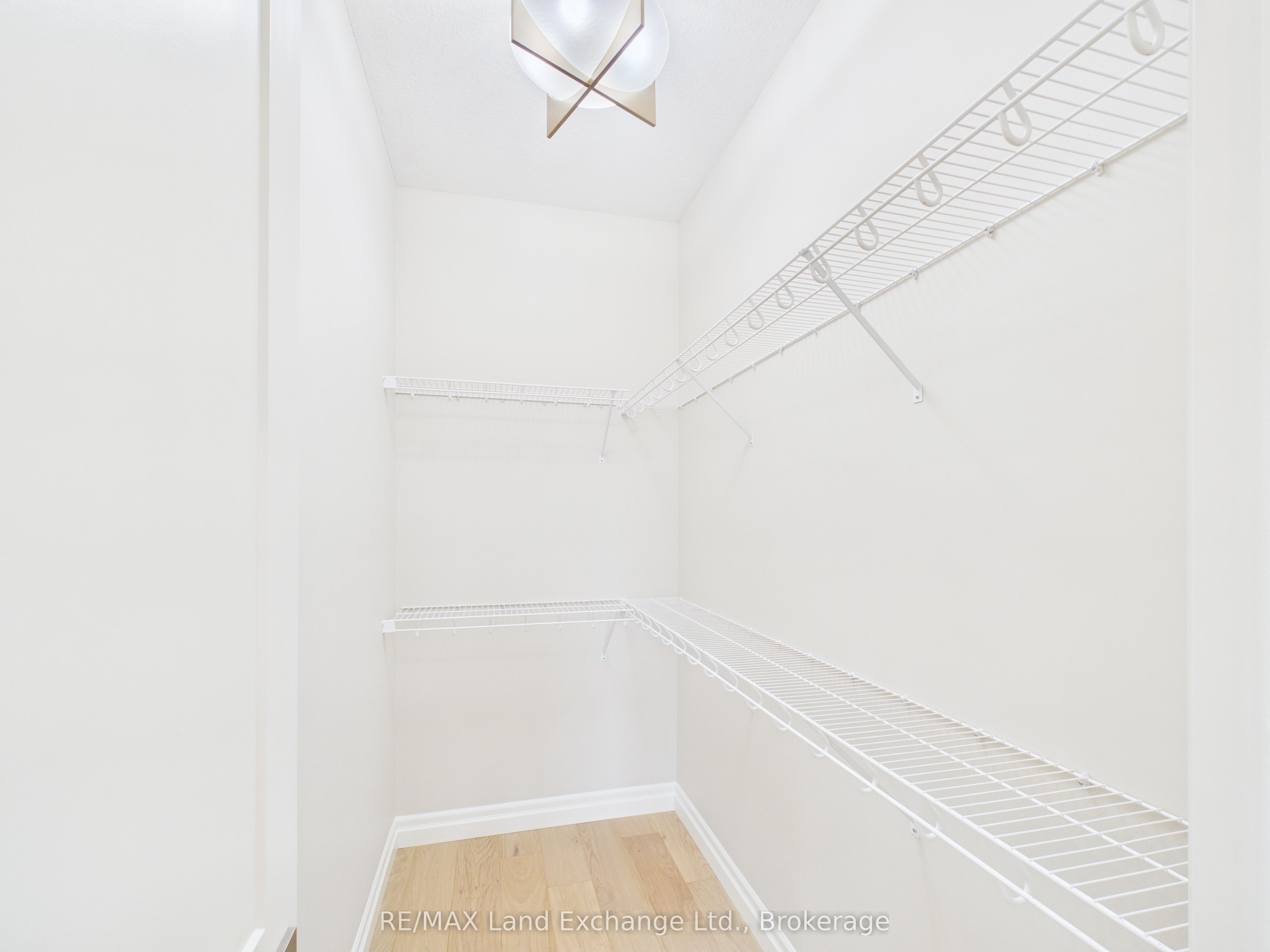 119 Inverness Street N Property Photo 15