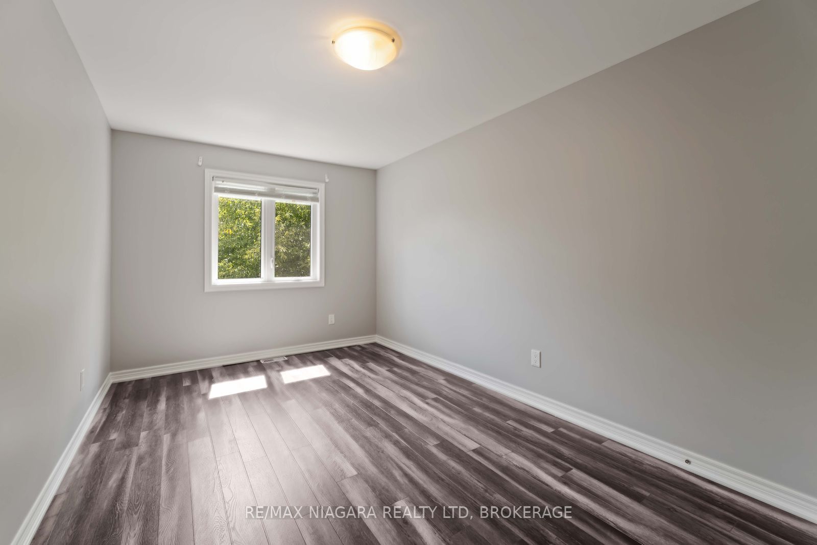 81 Grove Street Property Photo 19