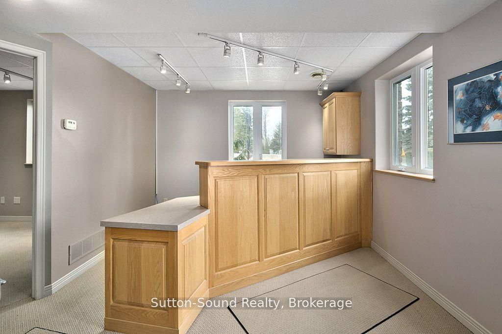 660 Main Street Property Photo 13