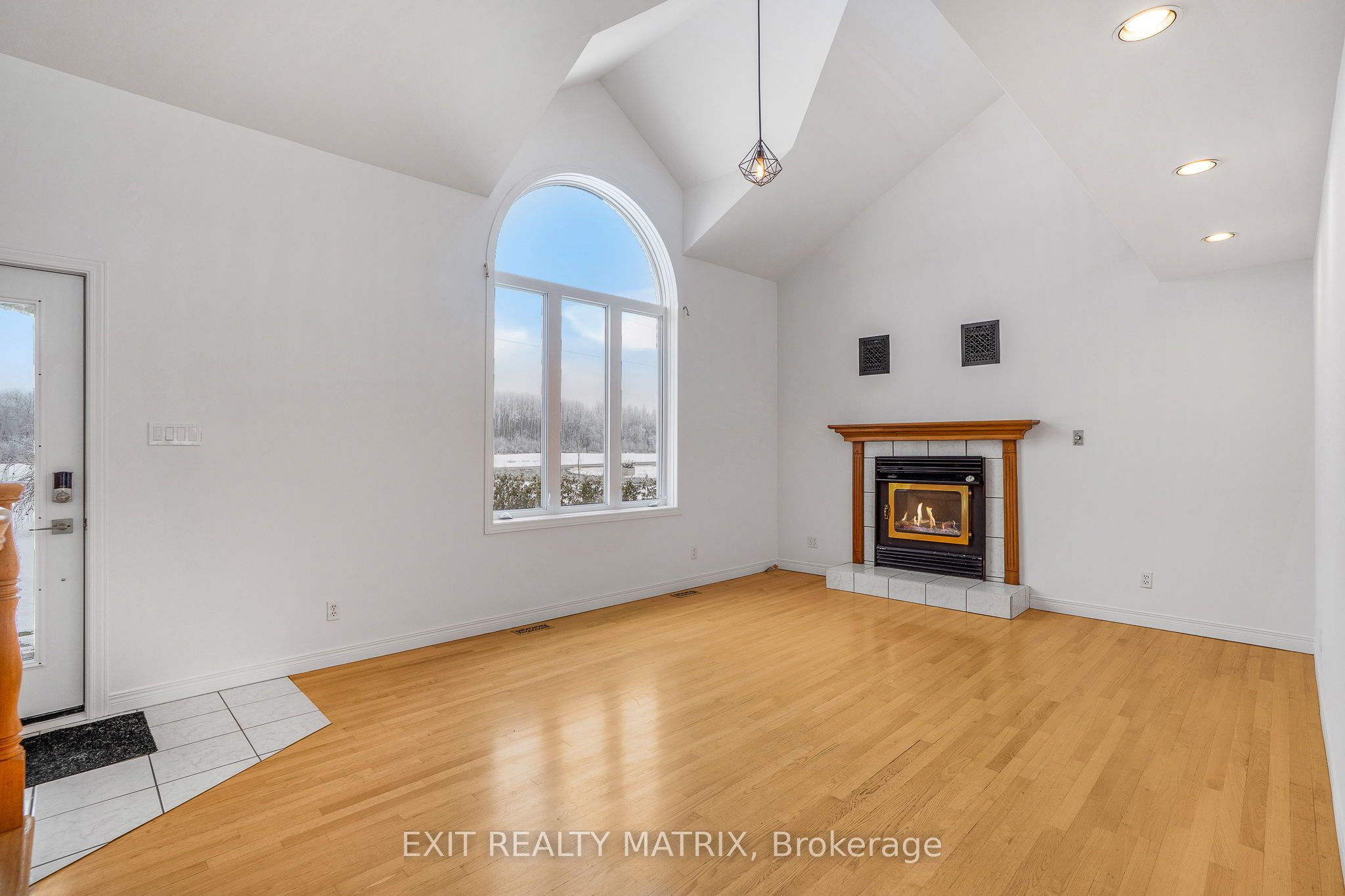 1650 Gourley Road Property Photo 8