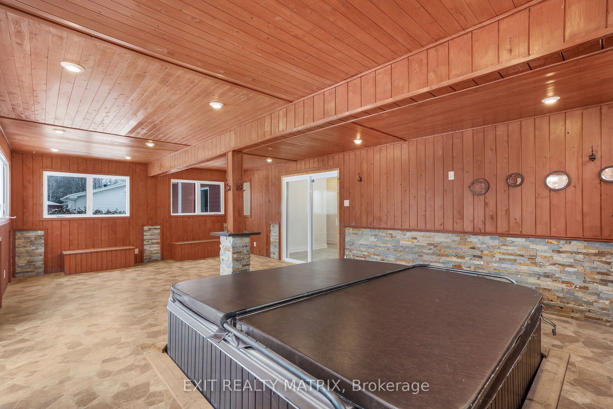 1650 Gourley Road Property Photo 17