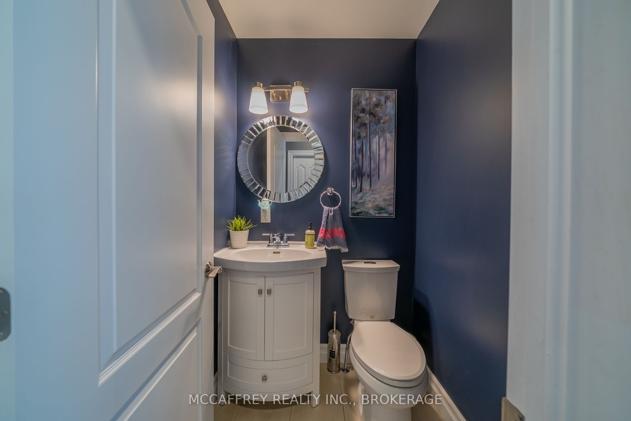 2572 Blessington Road Property Photo 18