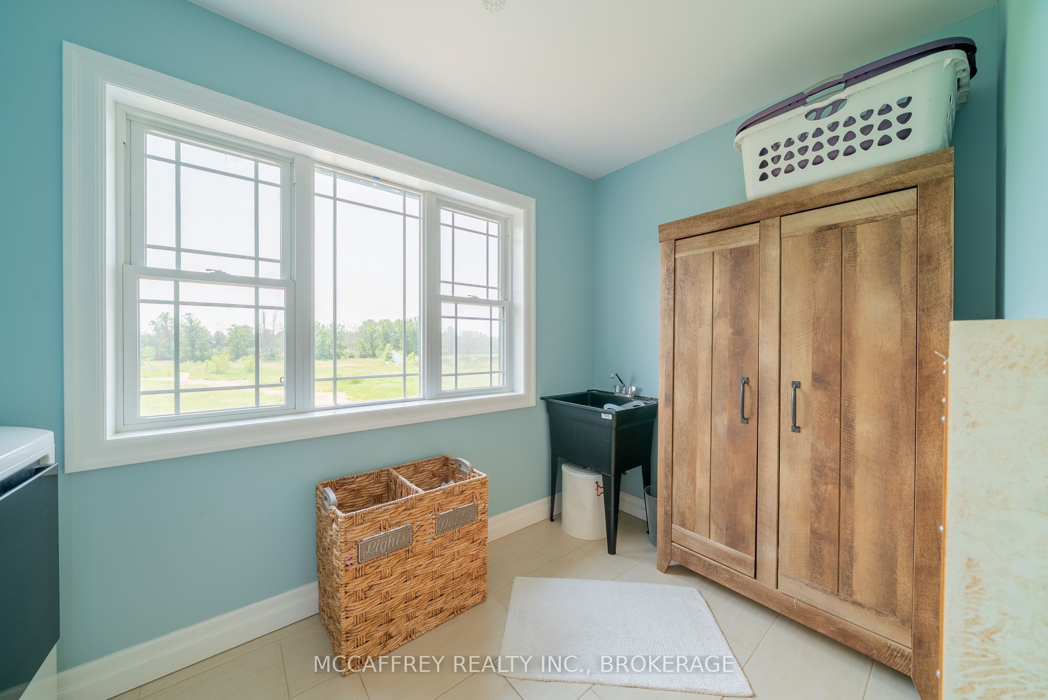2572 Blessington Road Property Photo 25