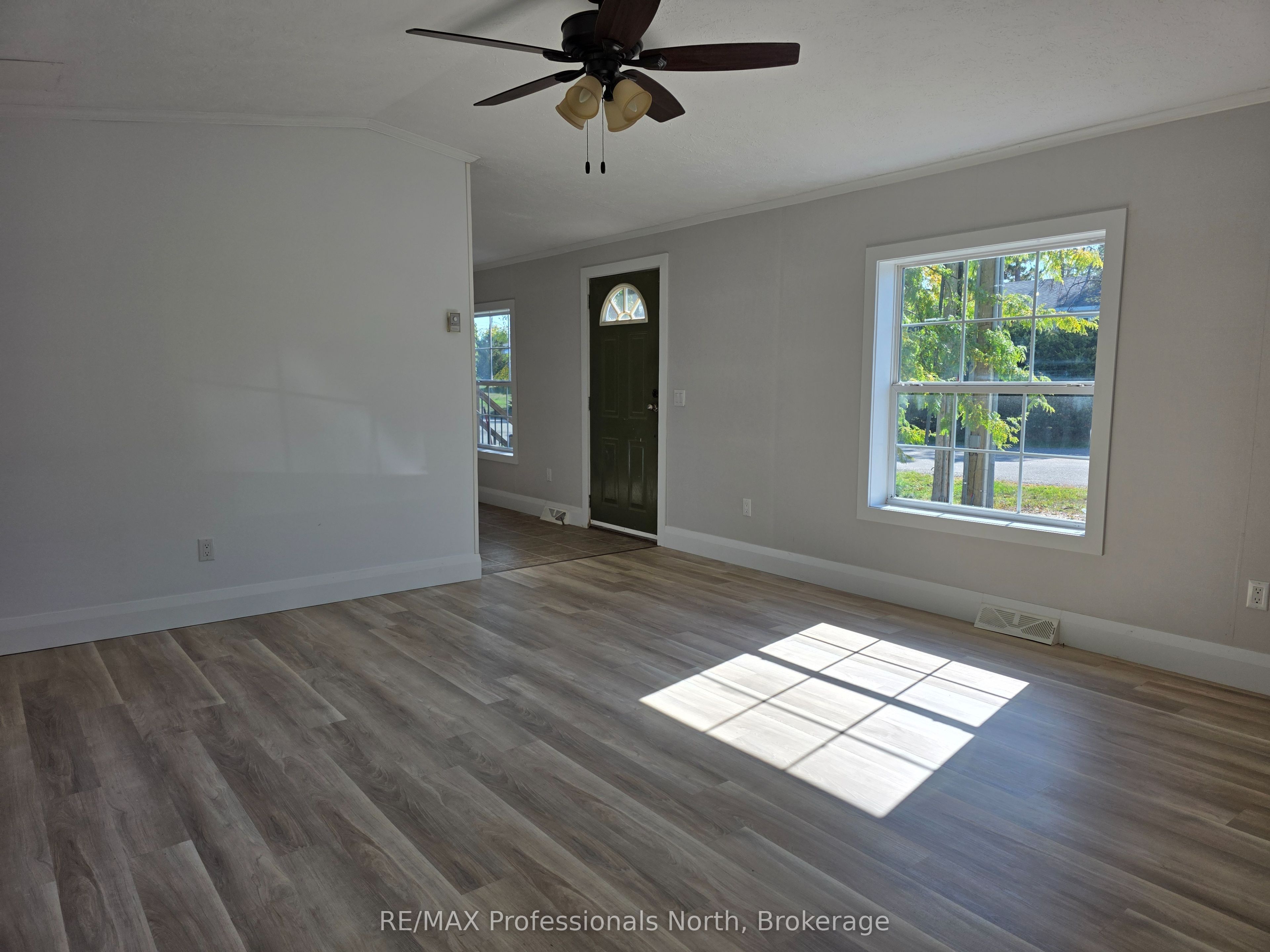 1013 Seventh Lane Property Photo 7