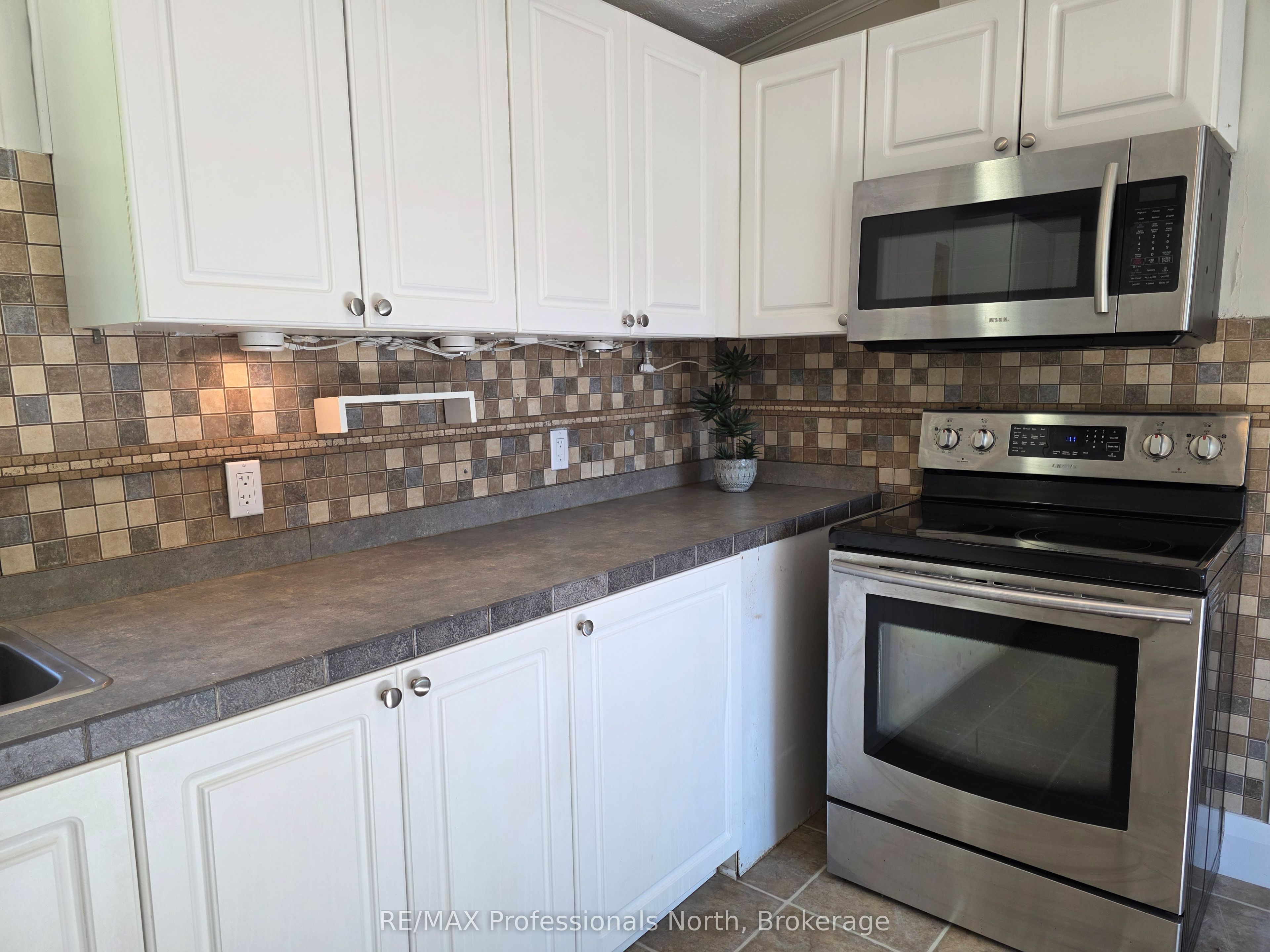 1013 Seventh Lane Property Photo 14