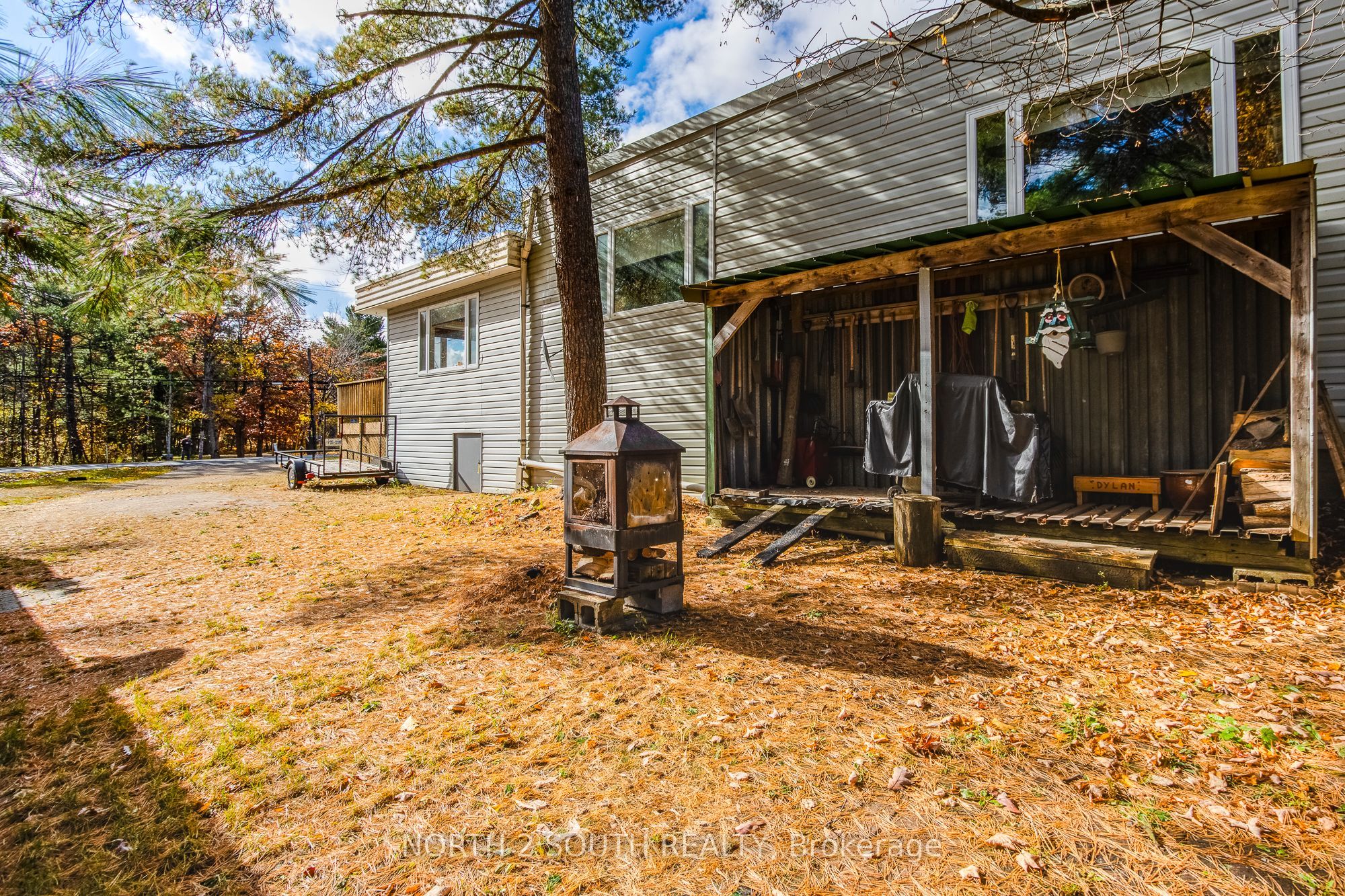 2512 Honey Harbour Road Property Photo 14