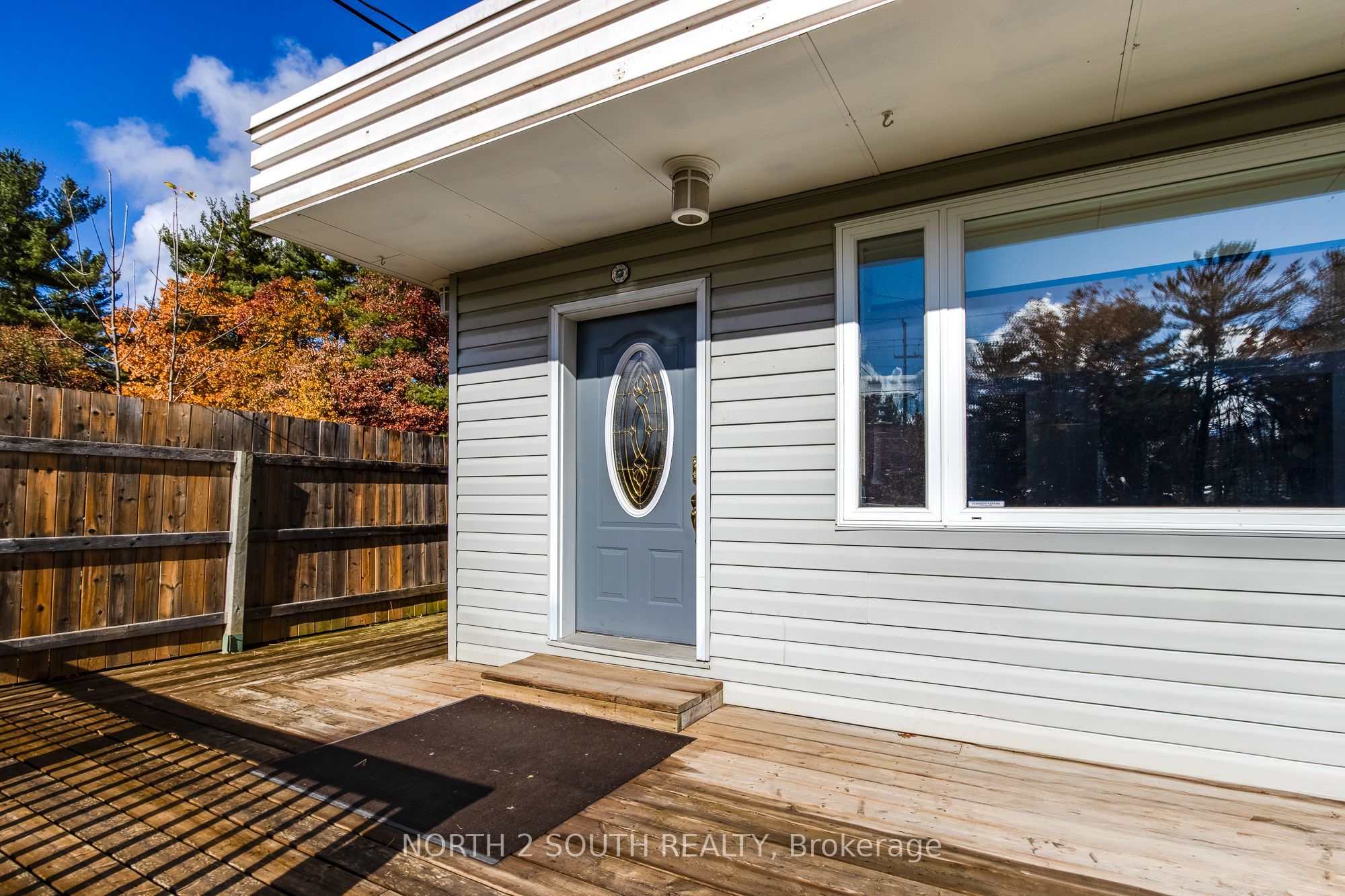 2512 Honey Harbour Road Property Photo 15