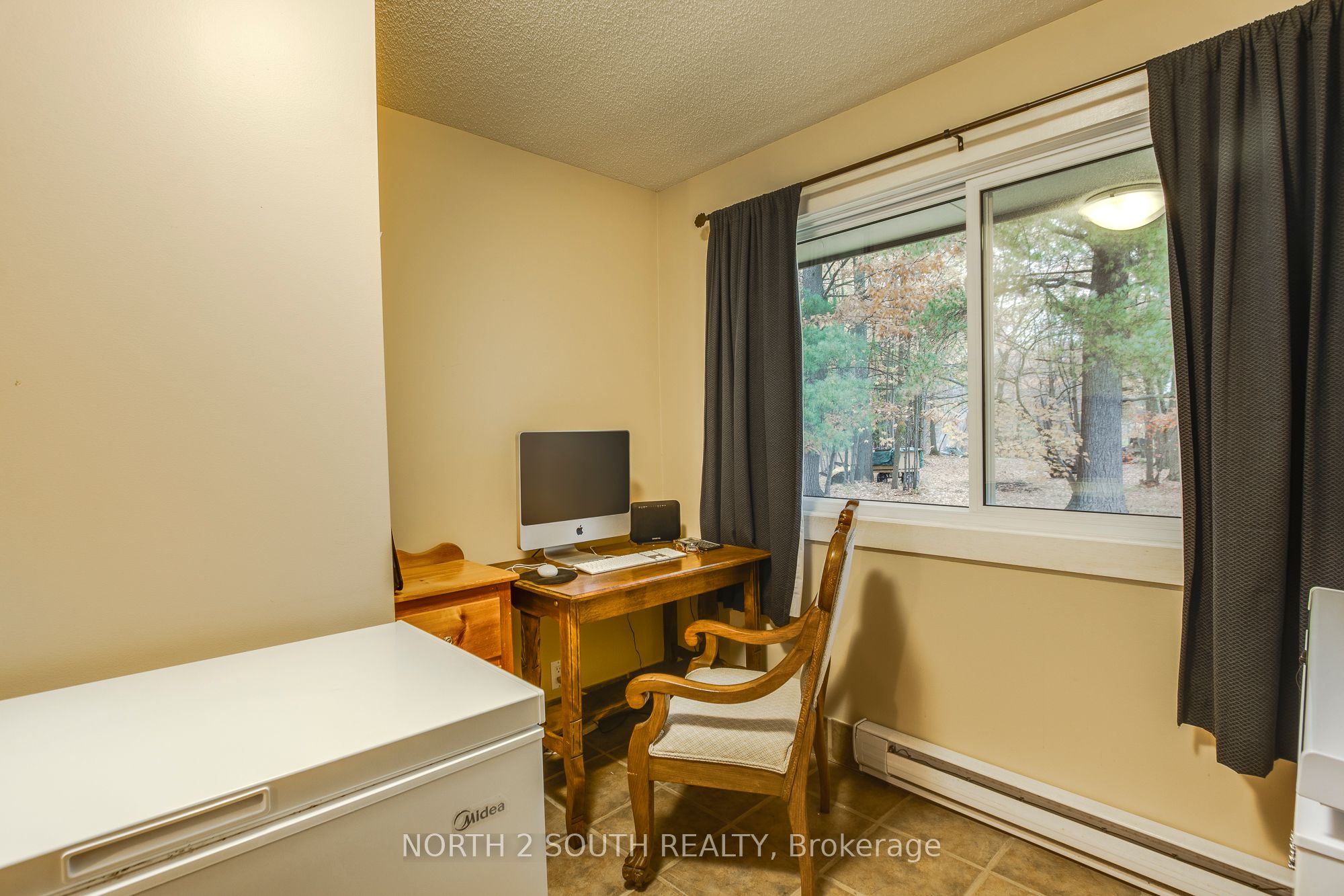 2512 Honey Harbour Road Property Photo 31