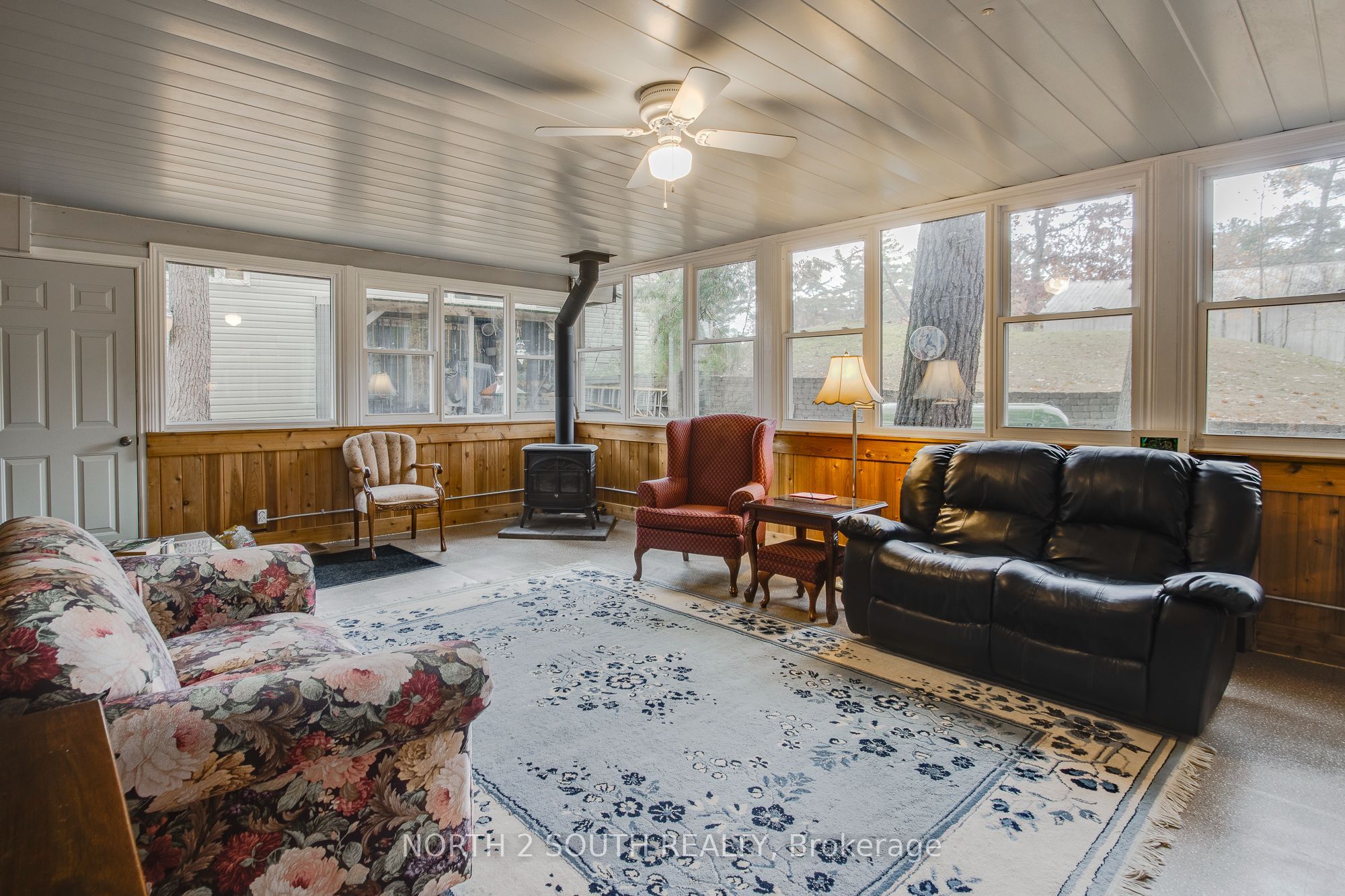 2512 Honey Harbour Road Property Photo 37
