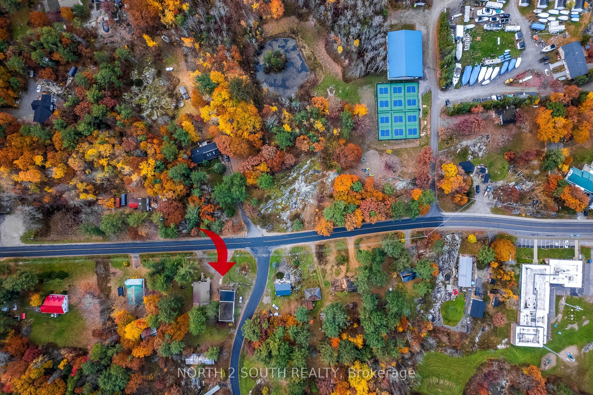 2512 Honey Harbour Road Property Photo 47