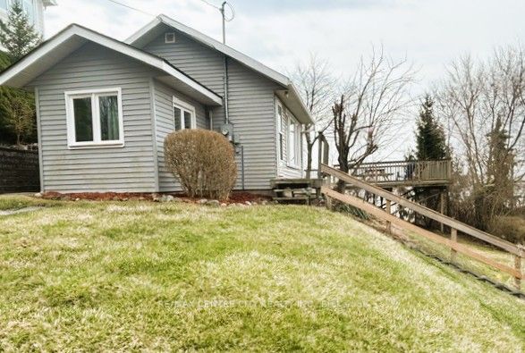 49225 Blair Property Photo 4
