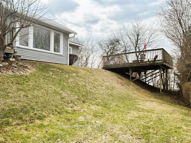 49225 Blair Property Photo 5