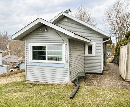 49225 Blair Property Photo 6
