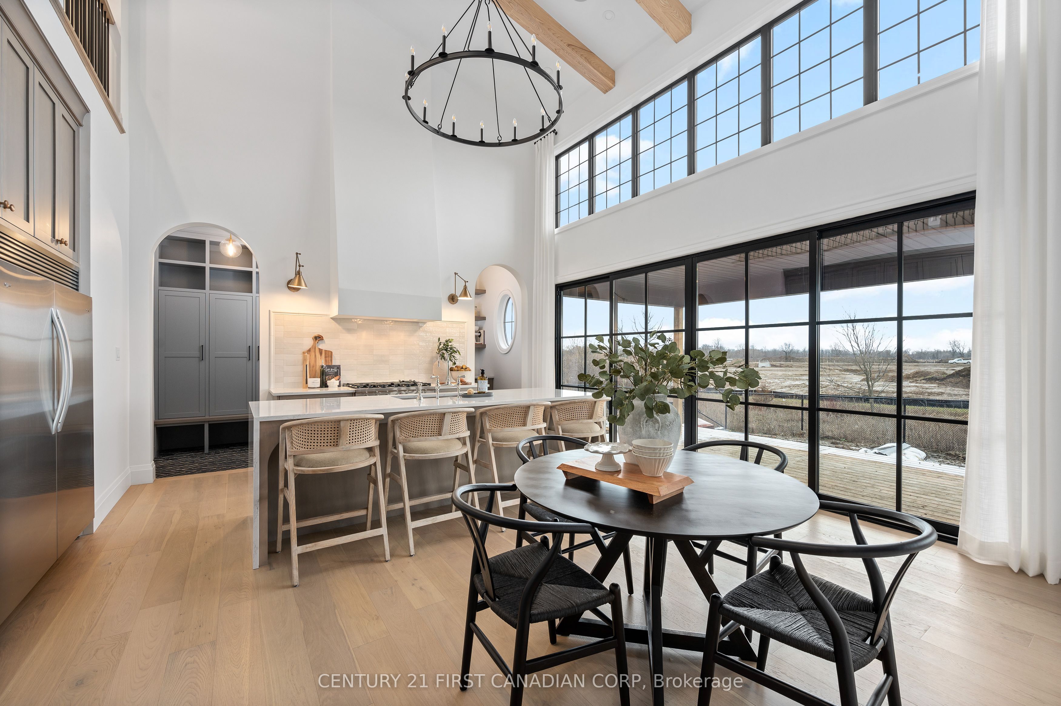 204 FOXBOROUGH Place Property Photo 1