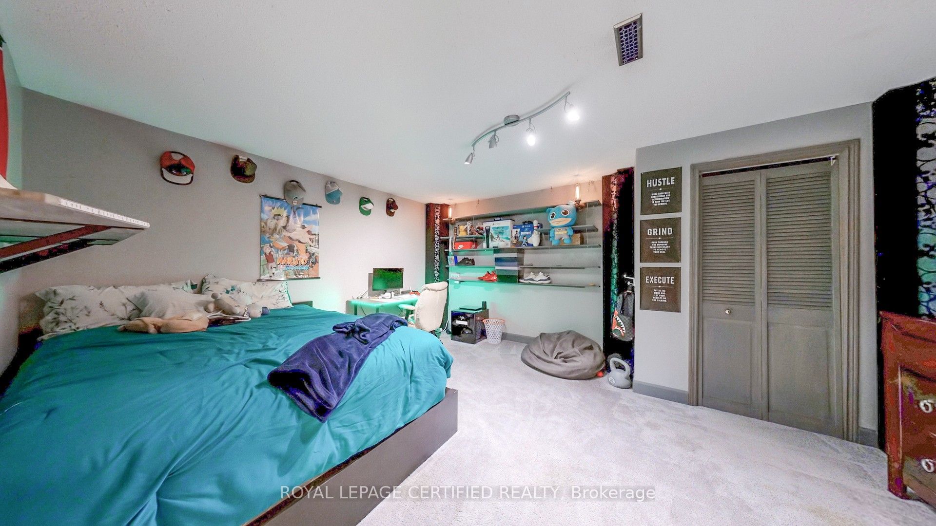 9 Oldfield Court Property Photo 45