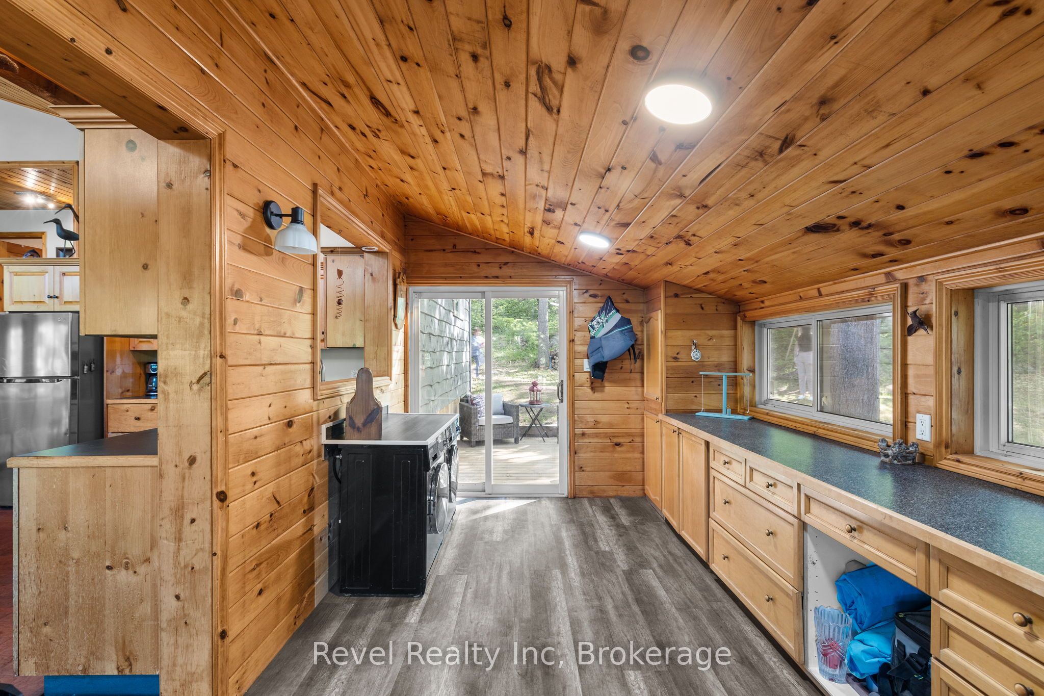 5 Severn River 406 Property Photo 5