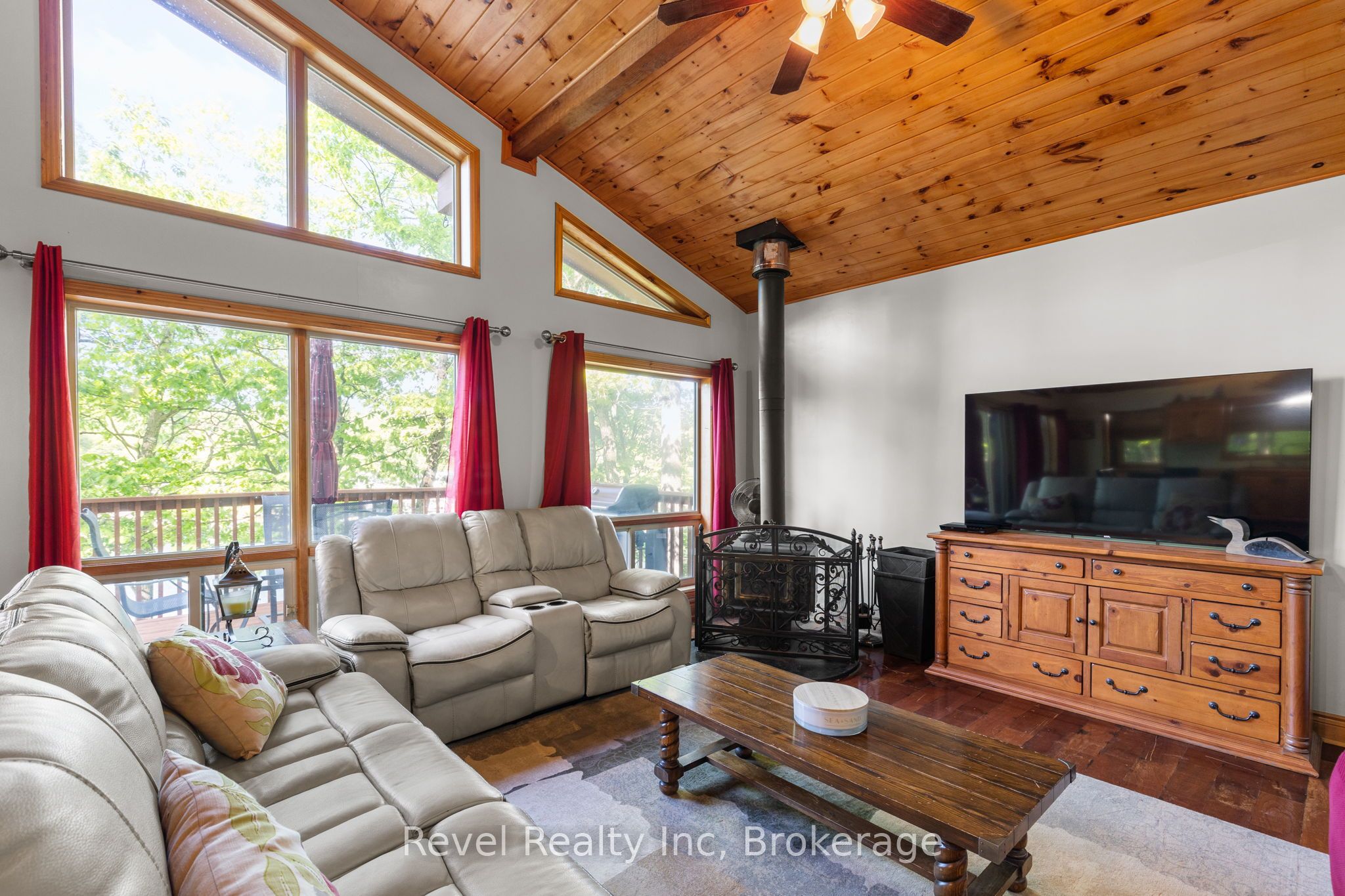 5 Severn River 406 Property Photo 11