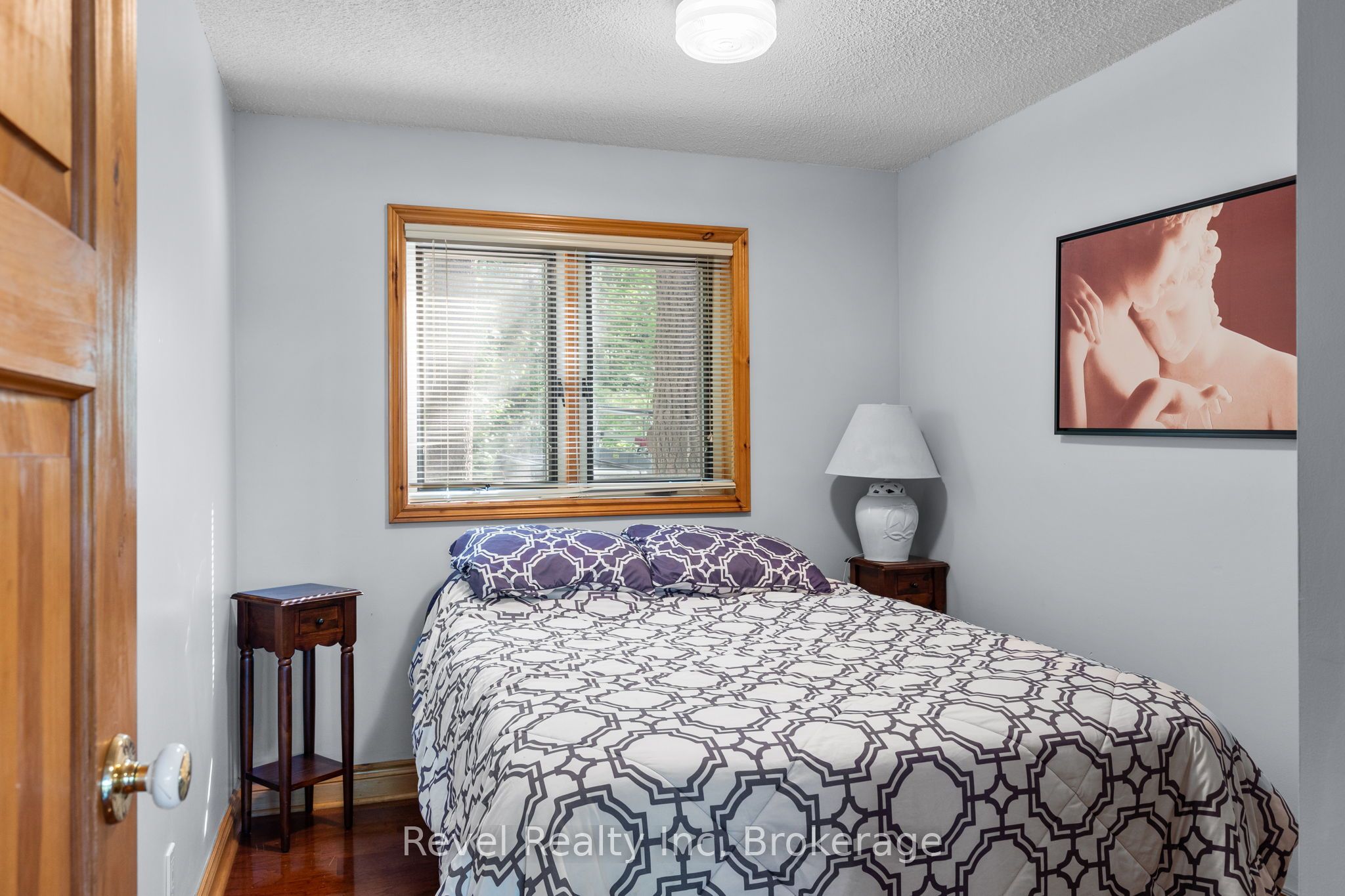 5 Severn River 406 Property Photo 16