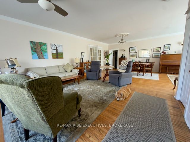 332 Main Street Property Photo 3