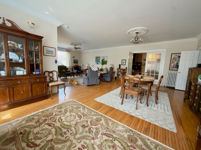 332 Main Street Property Photo 7
