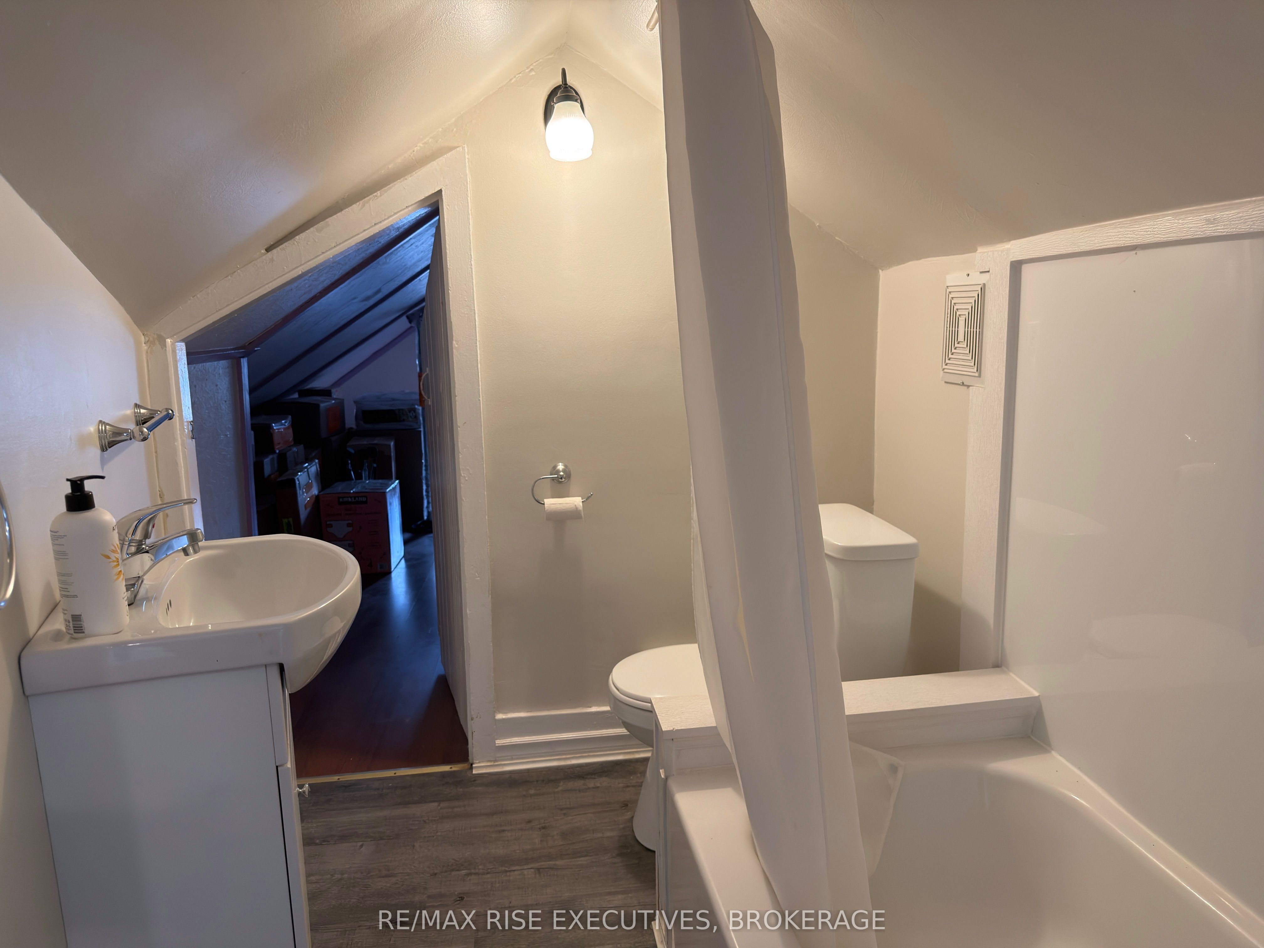 332 Main Street Property Photo 20