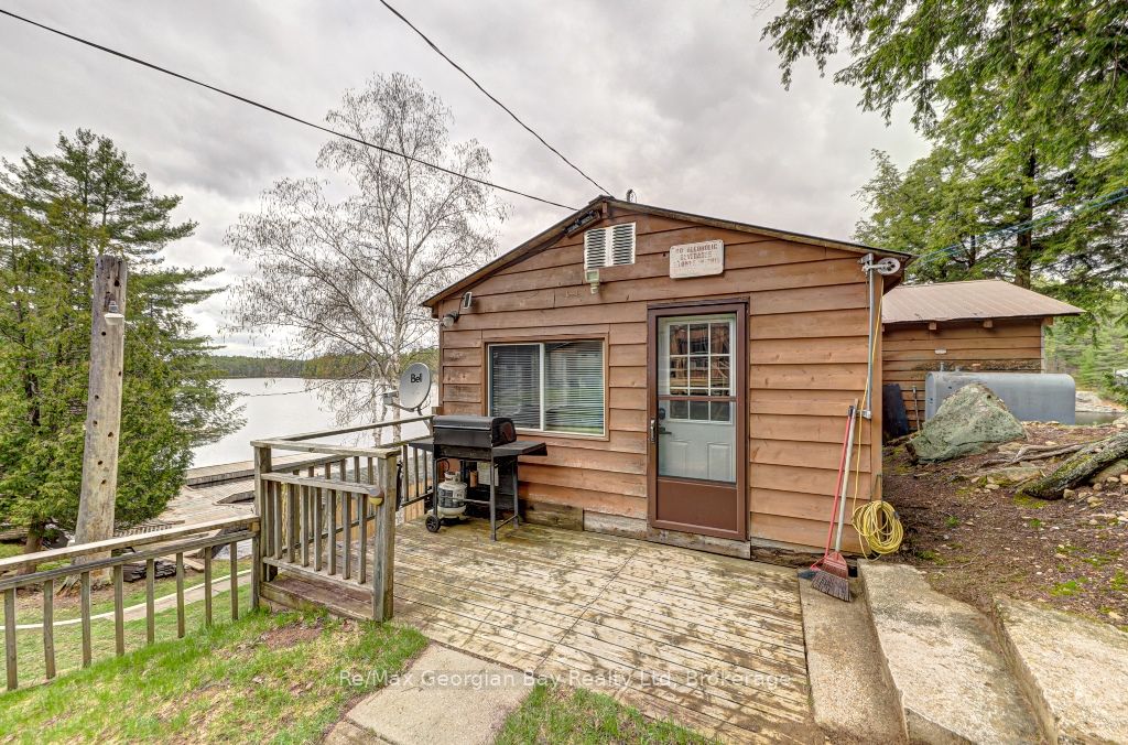 15sr405 Severn River Shore Property Photo 3