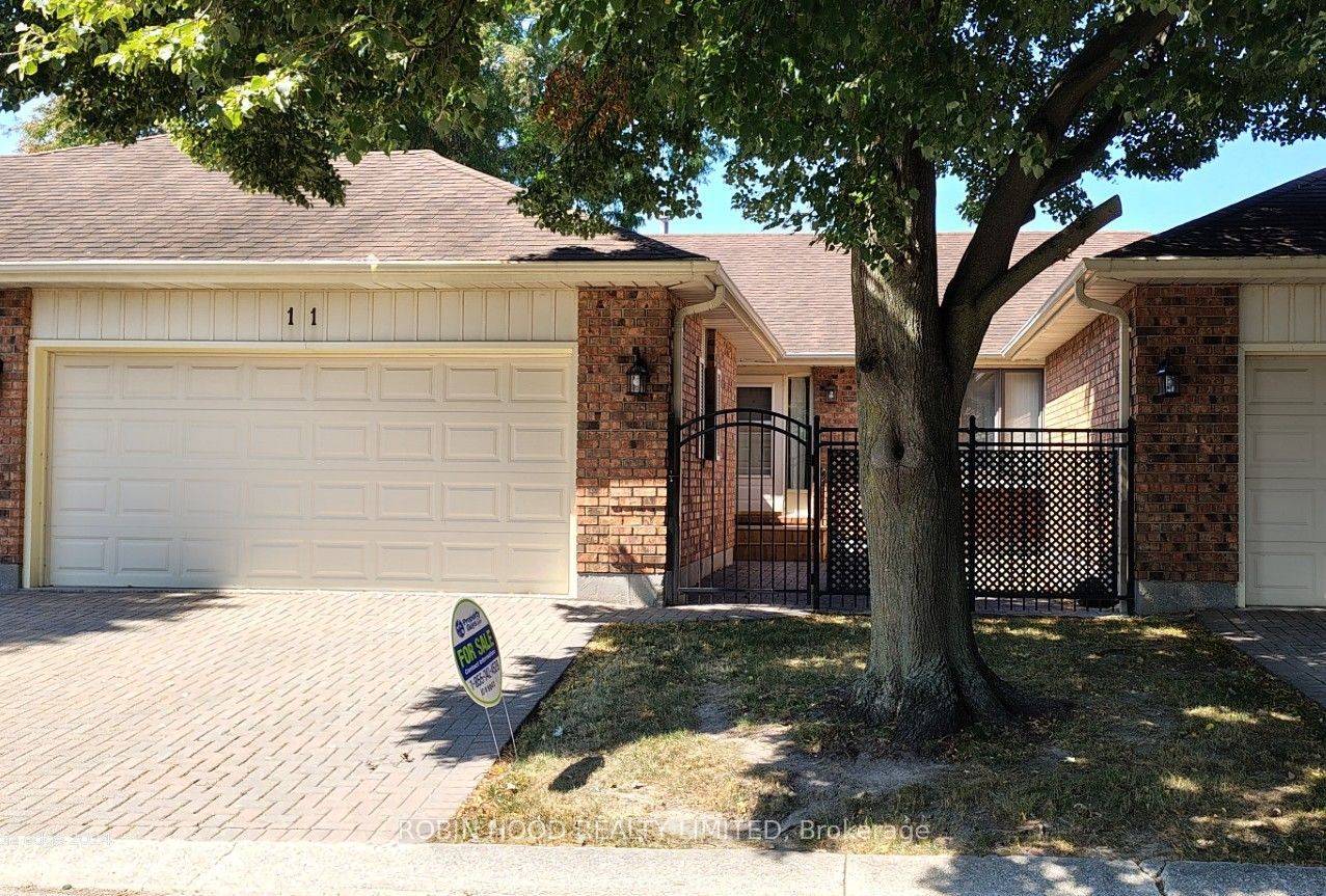 21 Earl Drive Unit 11 Property Photo 2