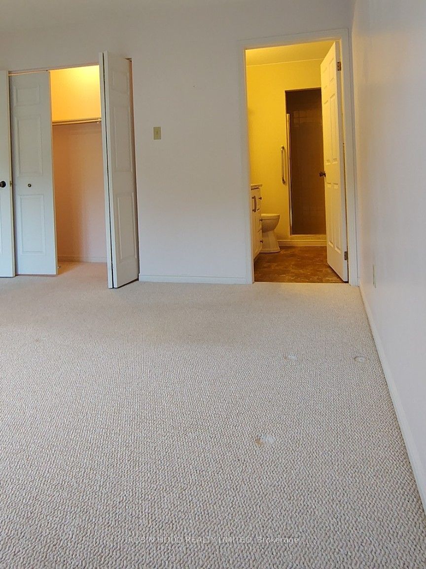 21 Earl Drive Unit 11 Property Photo 34