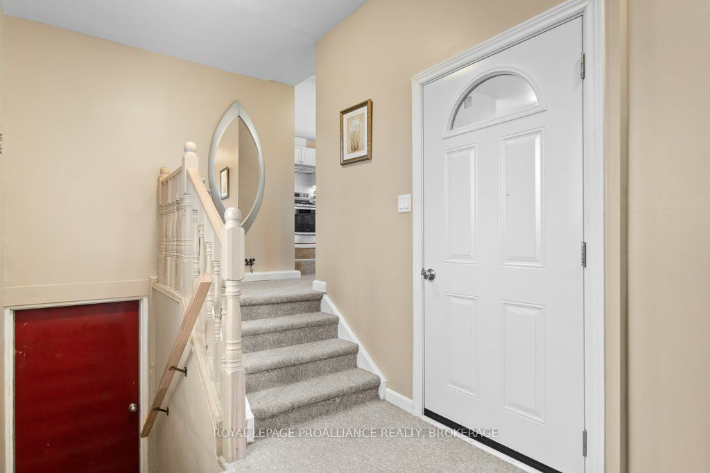 306 Easy Lane Property Photo 3