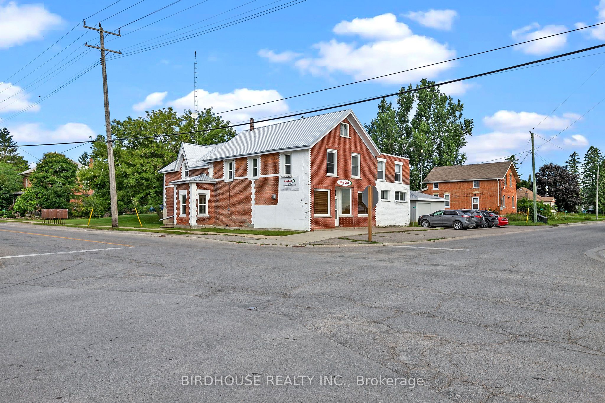 2311 Elm Tree Road Property Photo 2