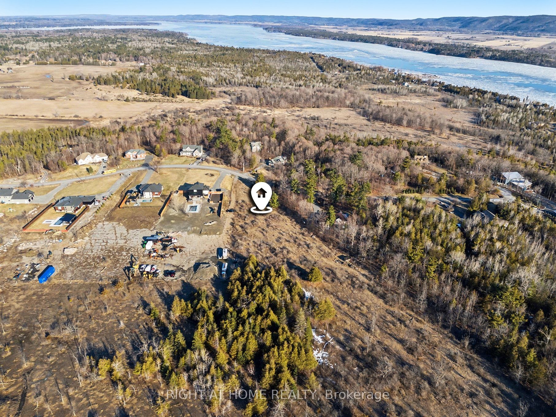 1041 Julia Court Property Photo 28