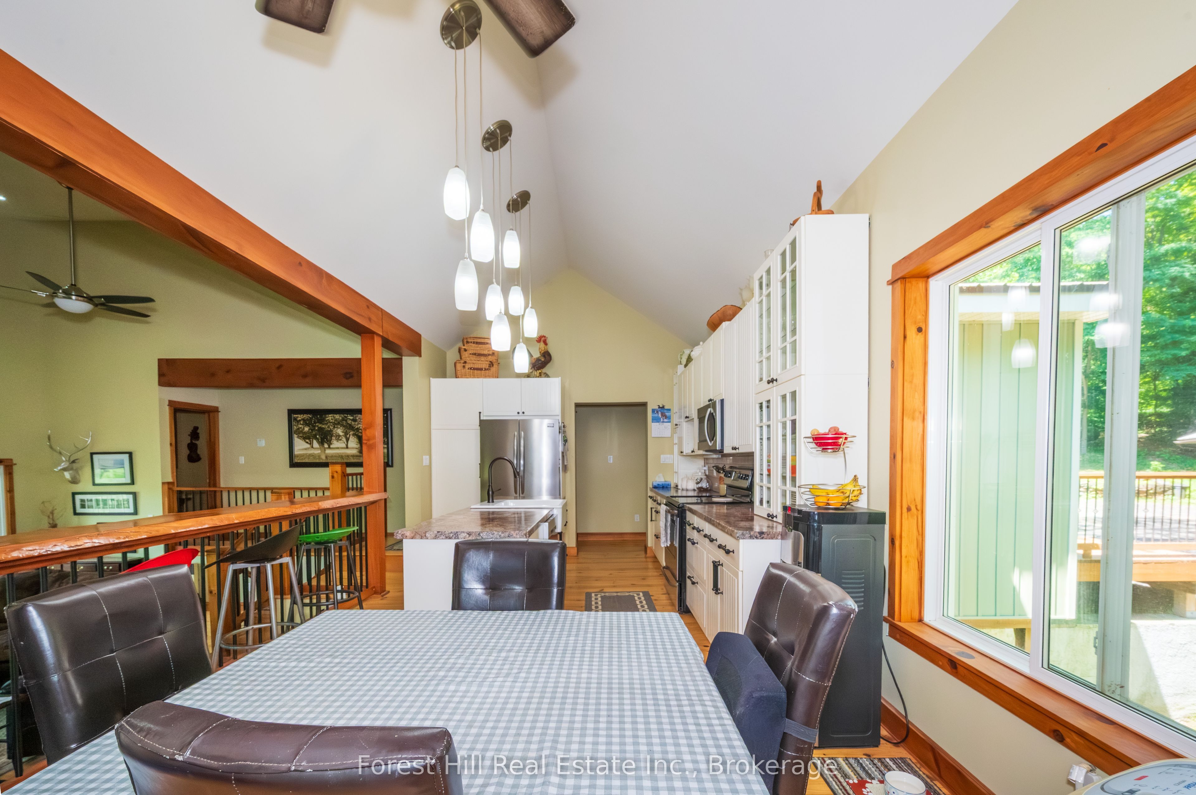 1289 Delbrooke Road S Property Photo 12
