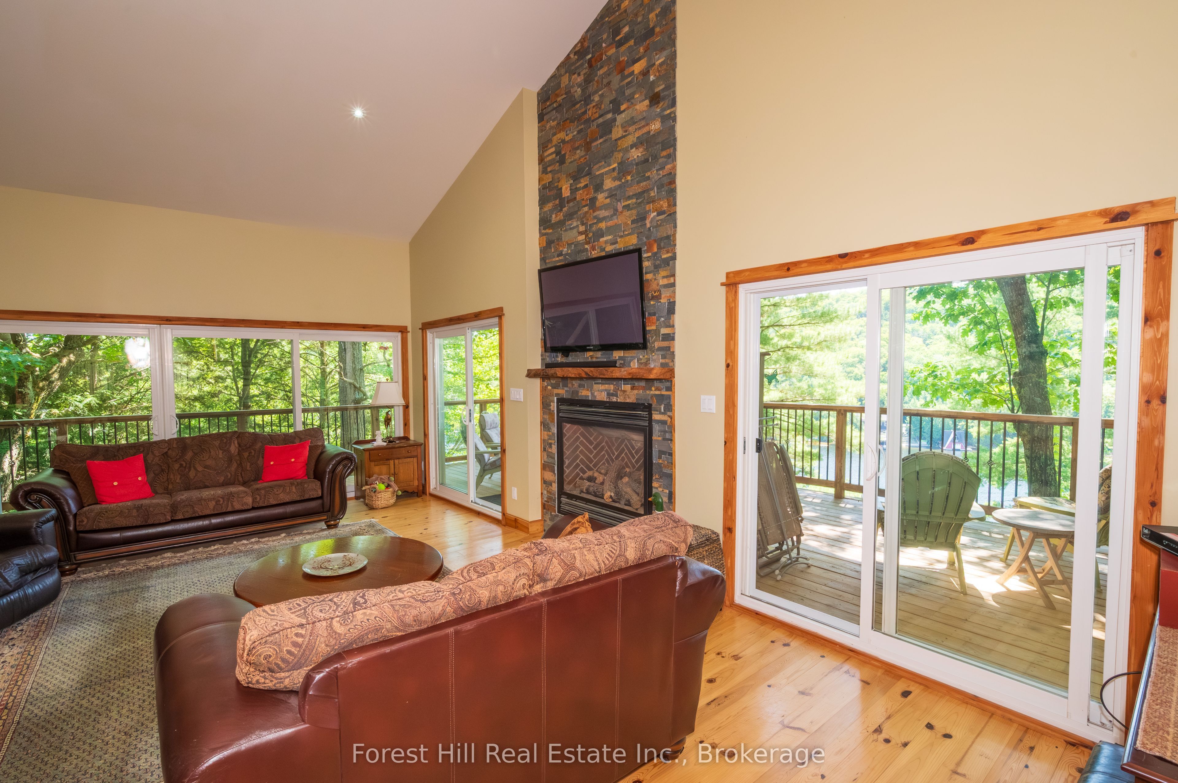 1289 Delbrooke Road S Property Photo 15