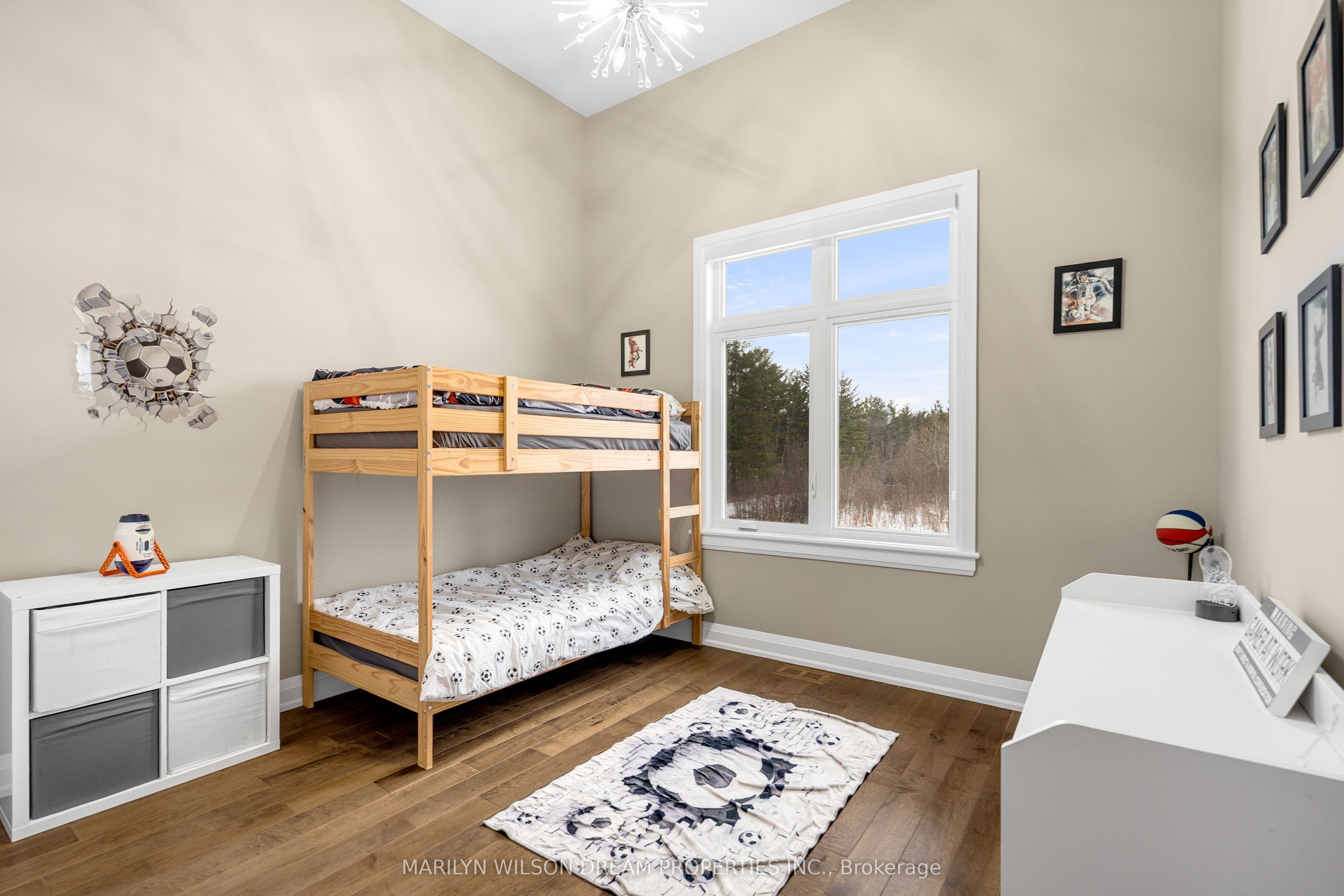 324 Hedley Way Property Photo 32