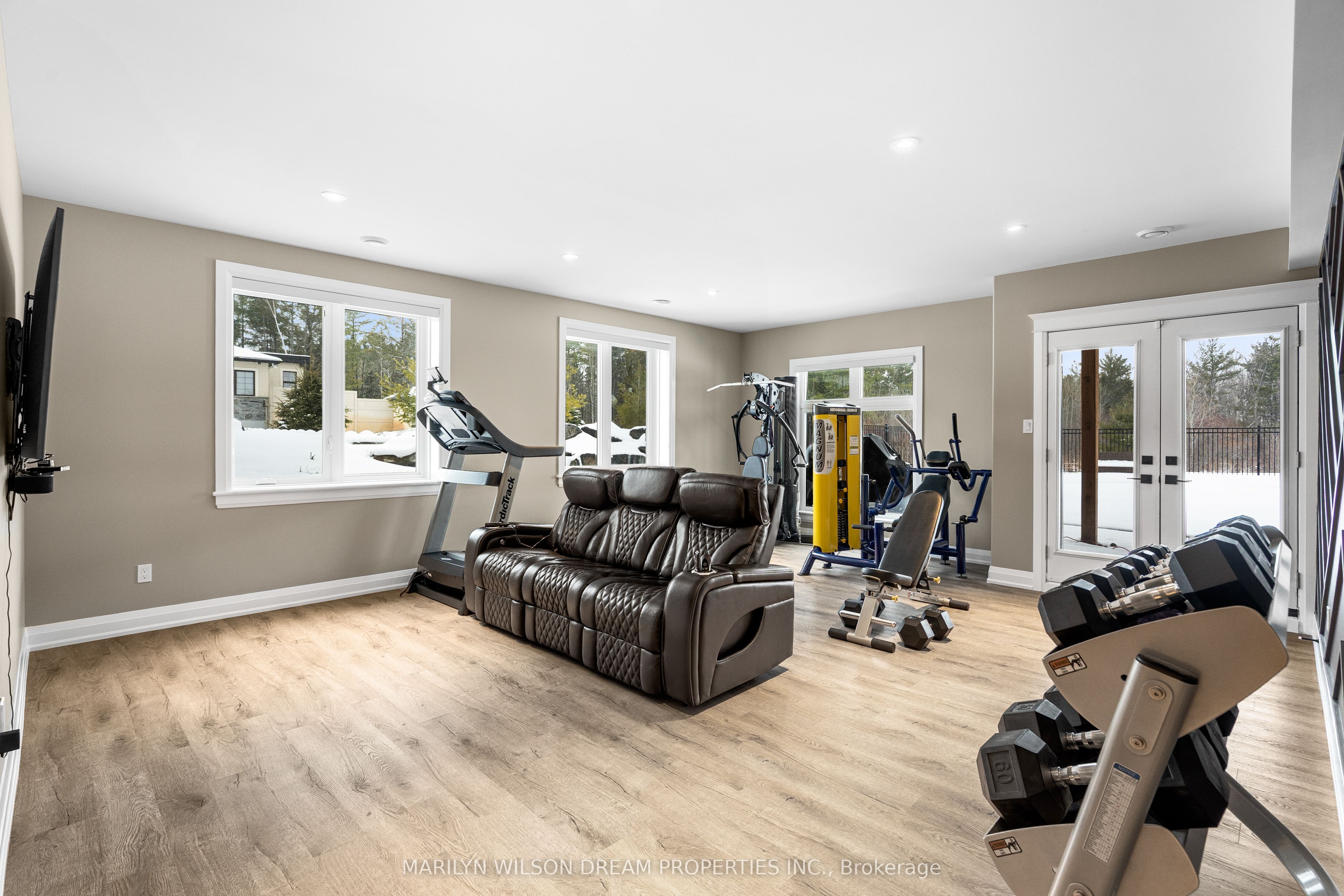 324 Hedley Way Property Photo 43