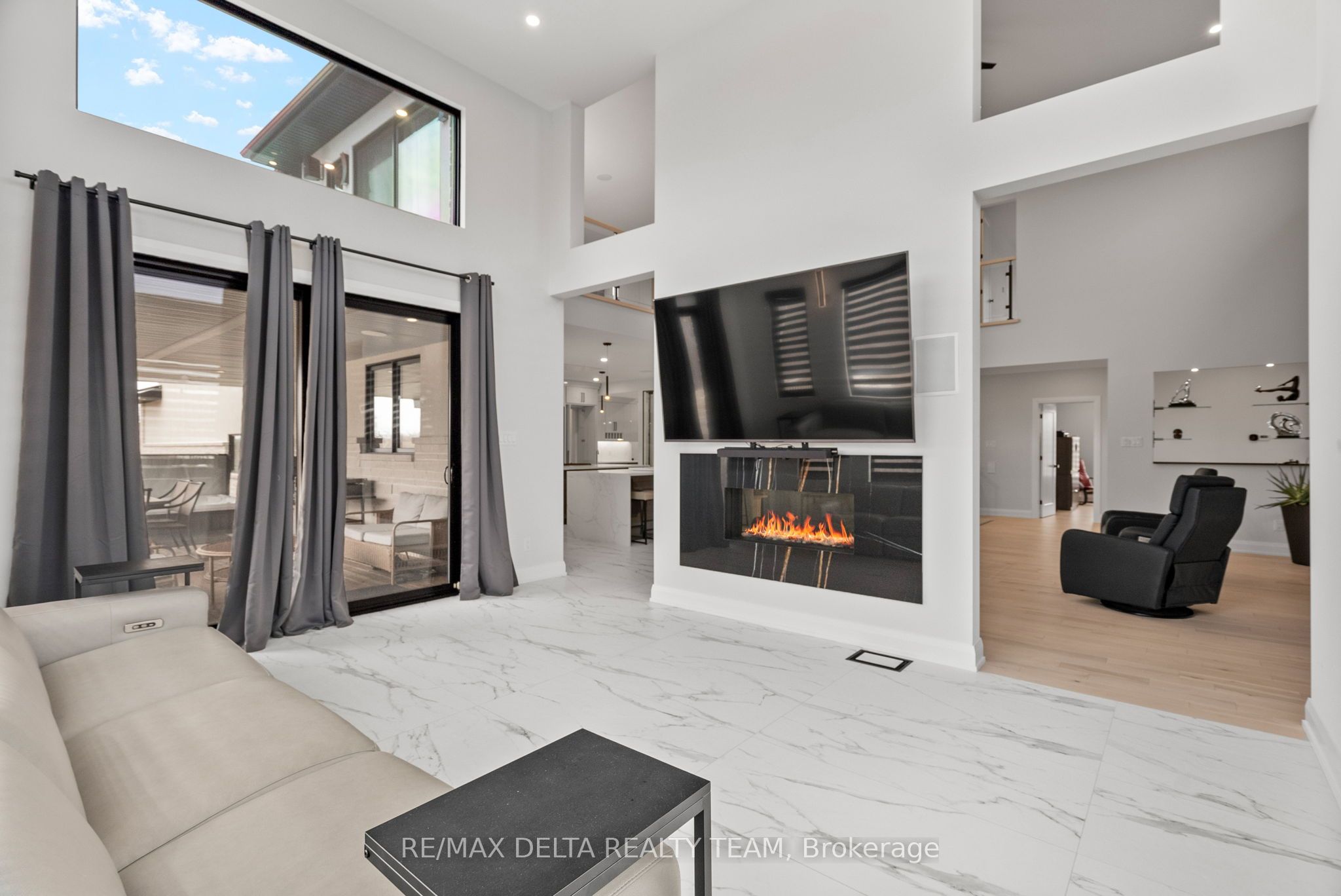 663 Ballycastle Crescent Property Photo 19