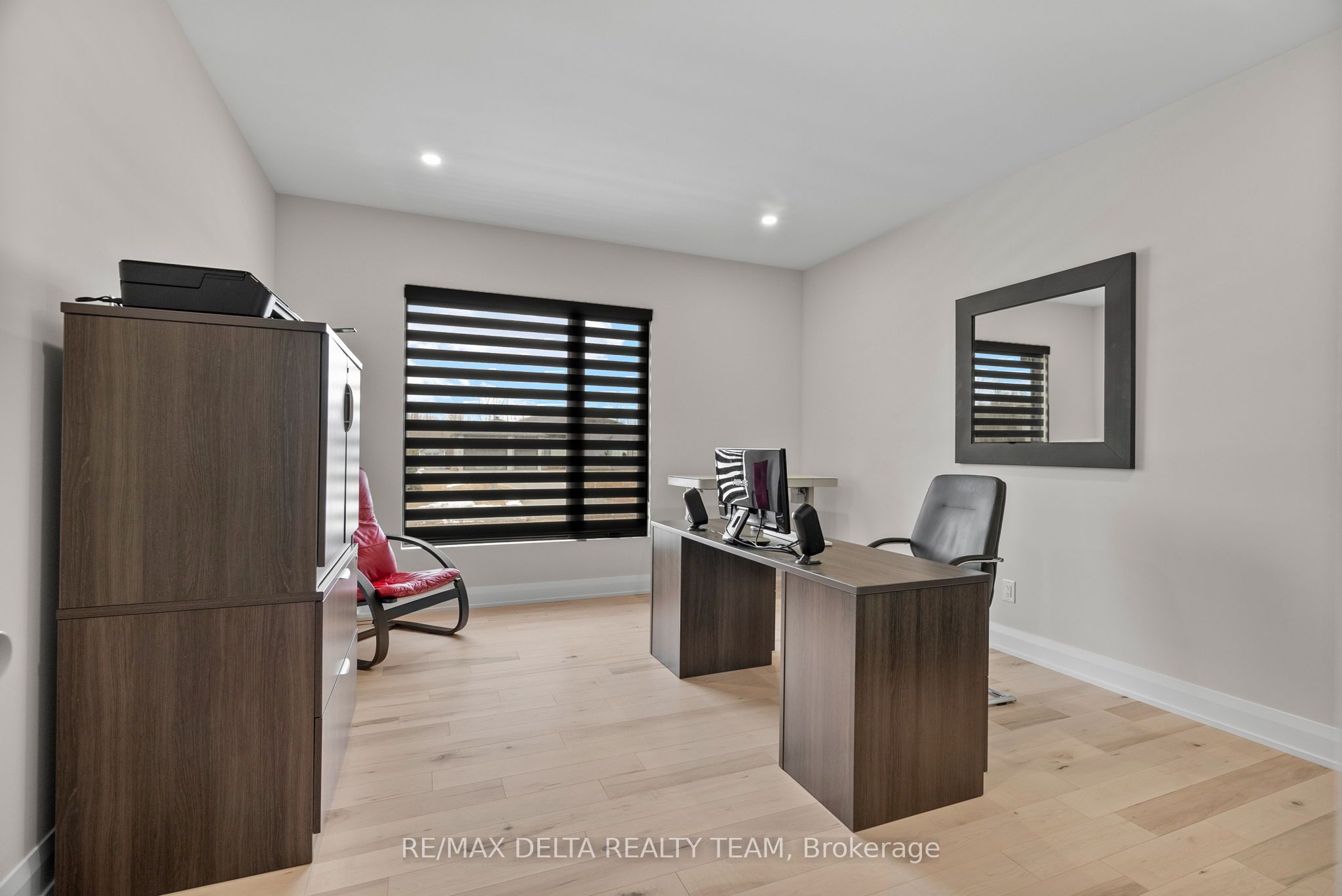 663 Ballycastle Crescent Property Photo 20