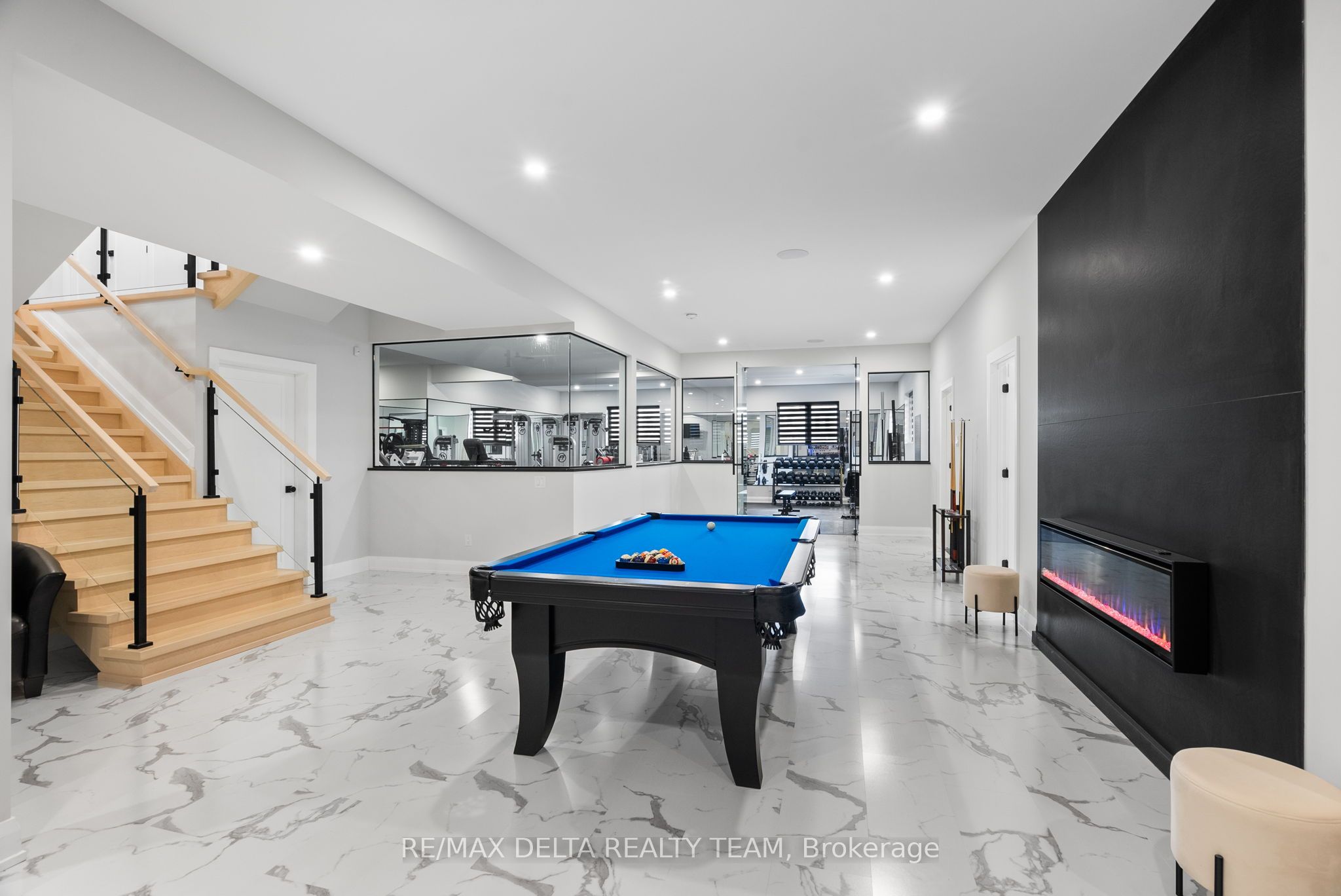 663 Ballycastle Crescent Property Photo 40