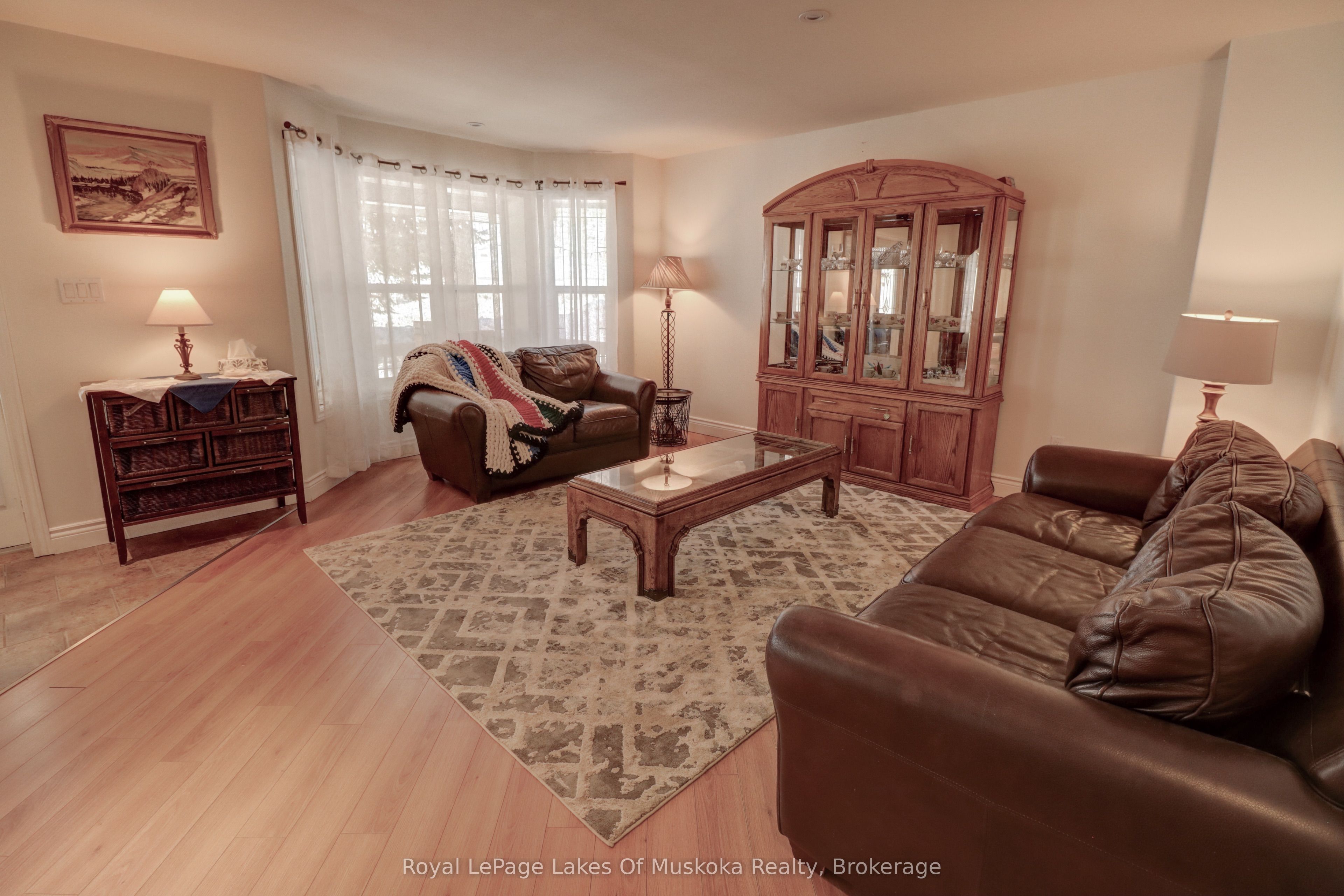 317 Falcon Road Property Photo 5