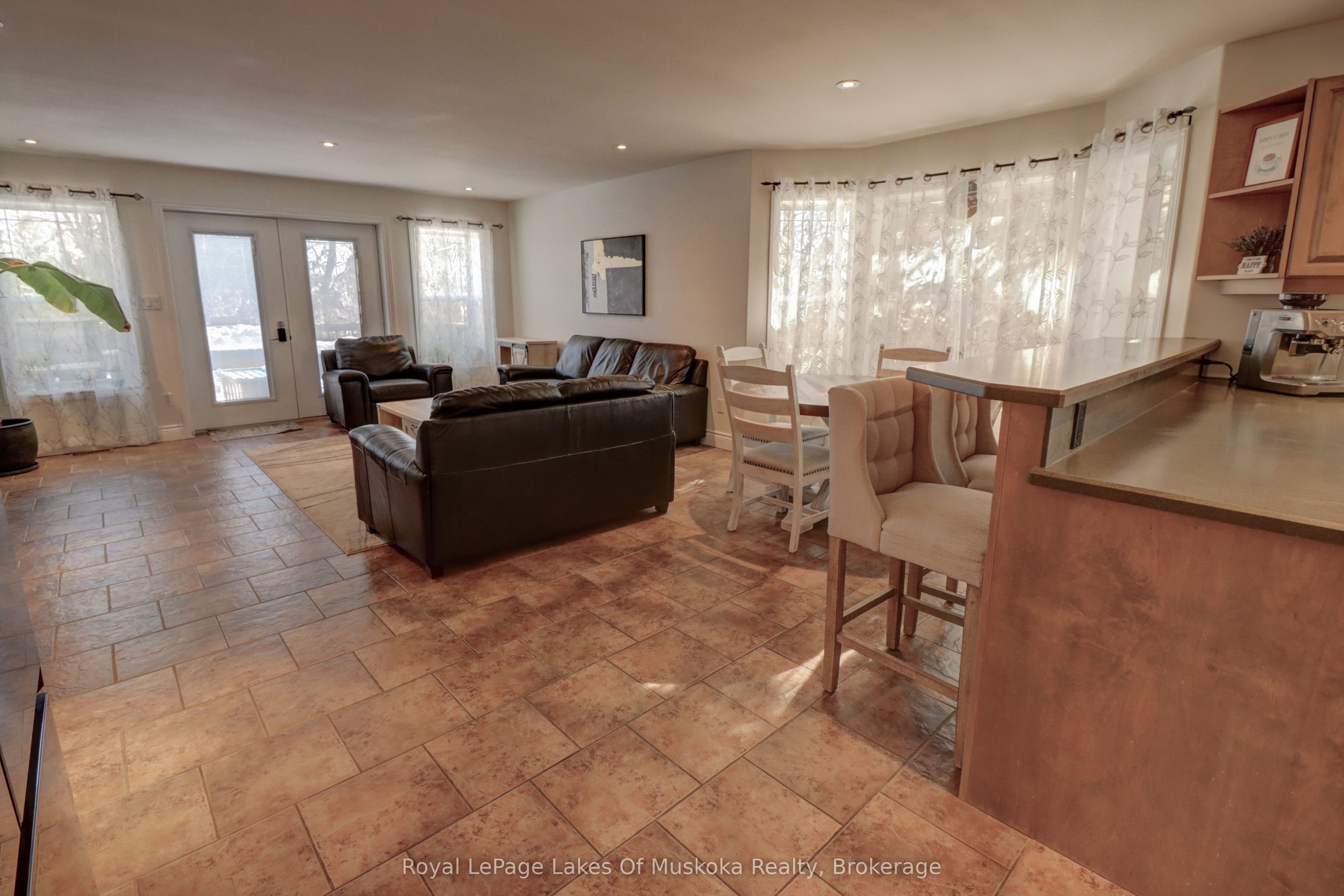 317 Falcon Road Property Photo 17