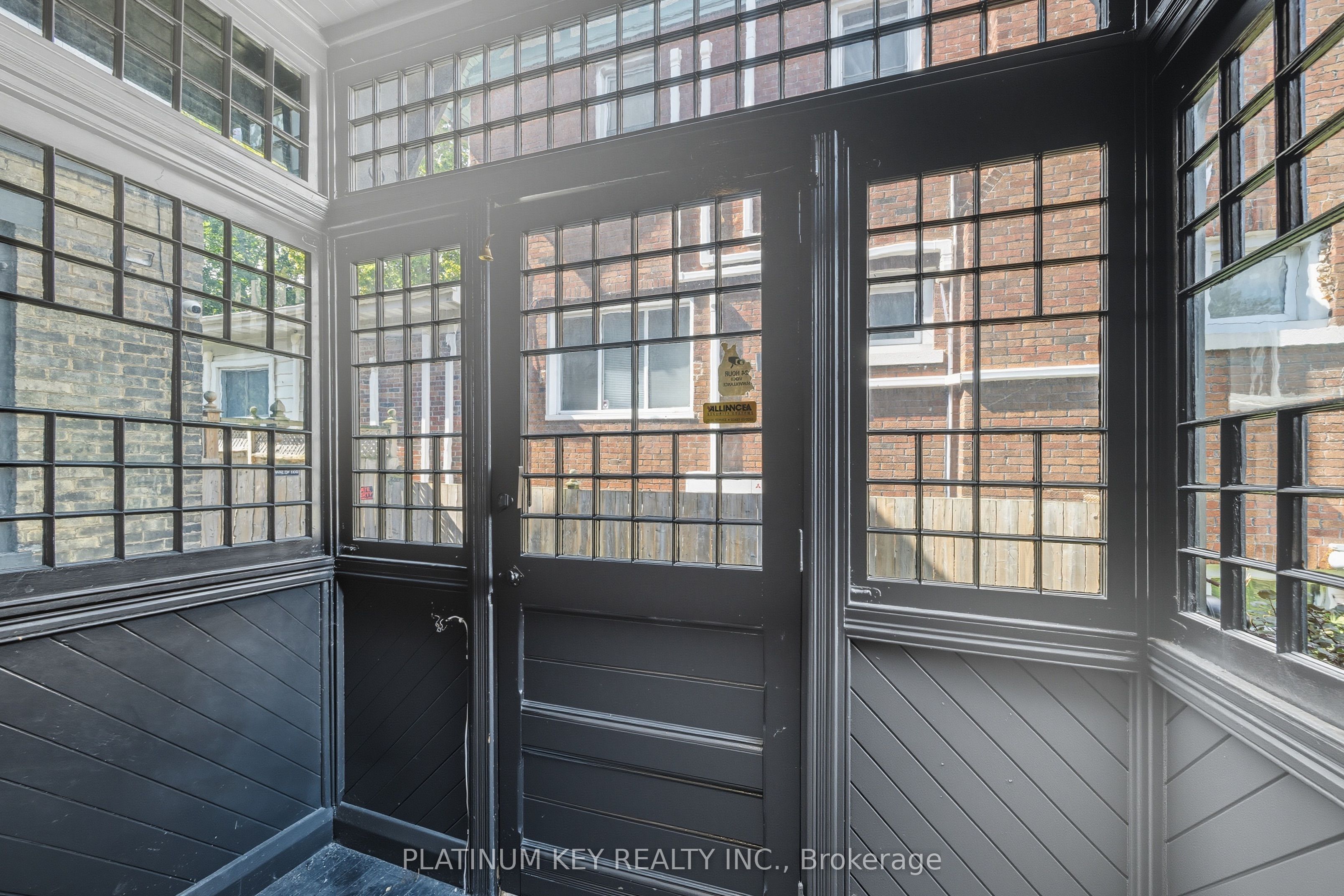 603 Queens Avenue Property Photo 3