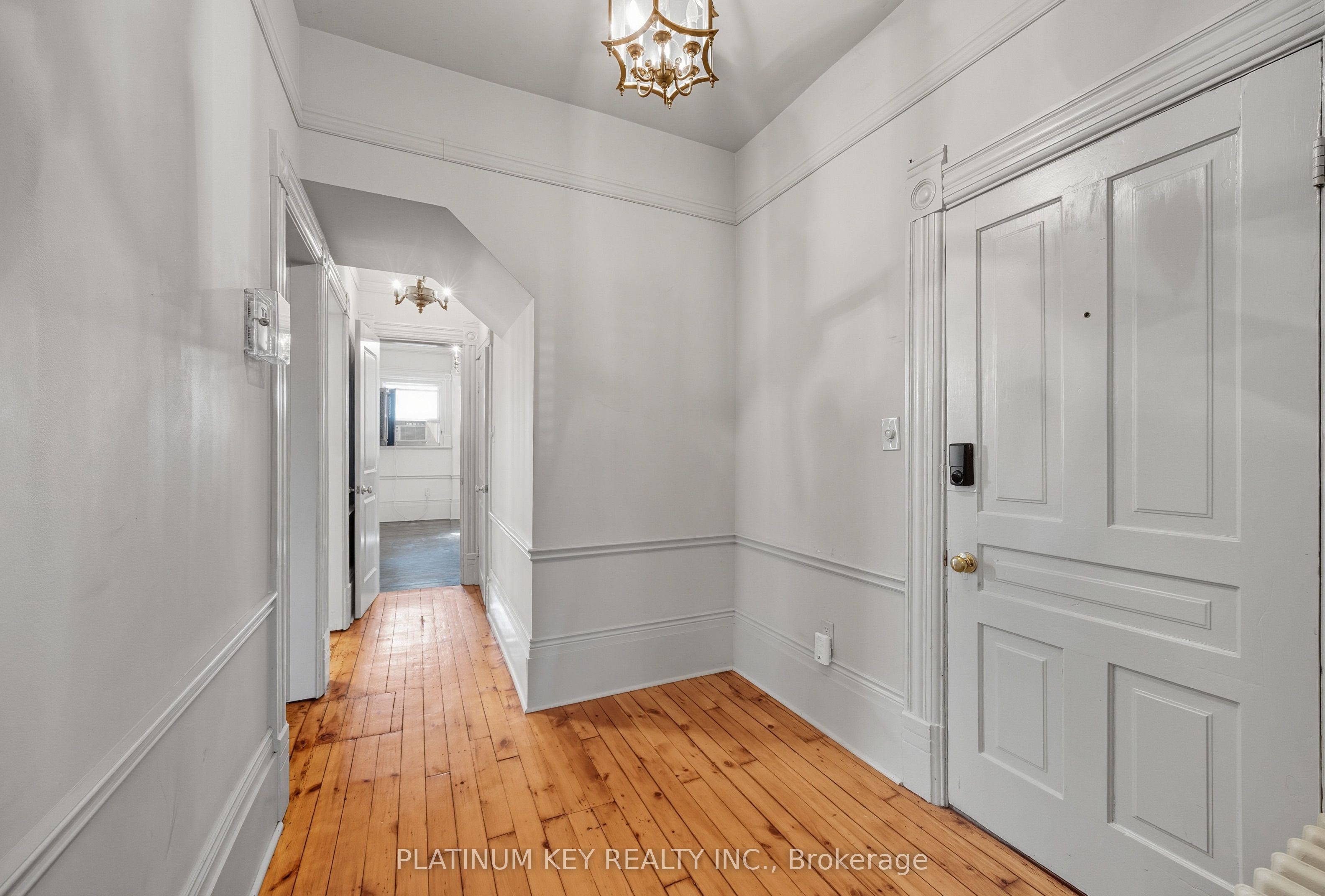603 Queens Avenue Property Photo 6