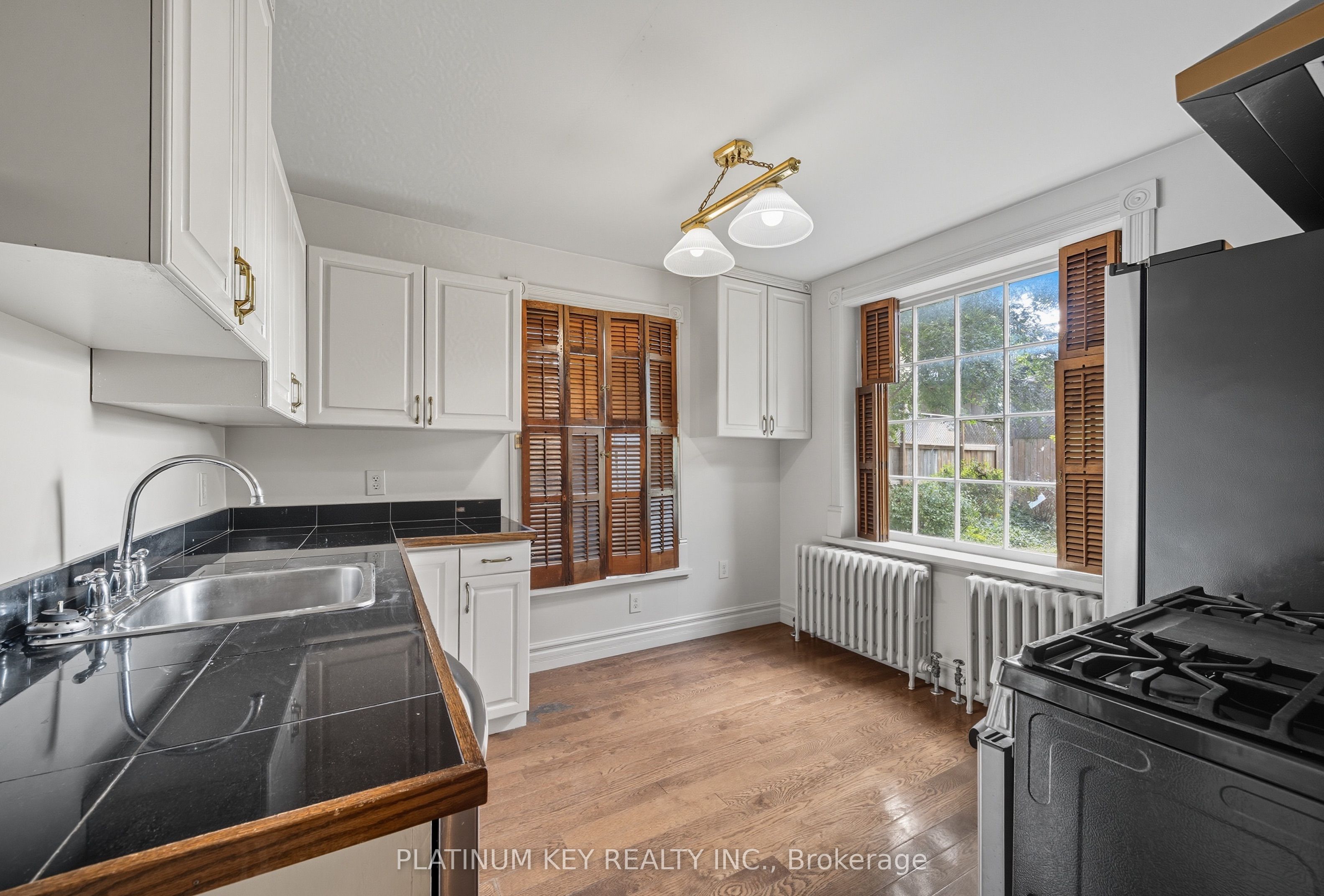 603 Queens Avenue Property Photo 22