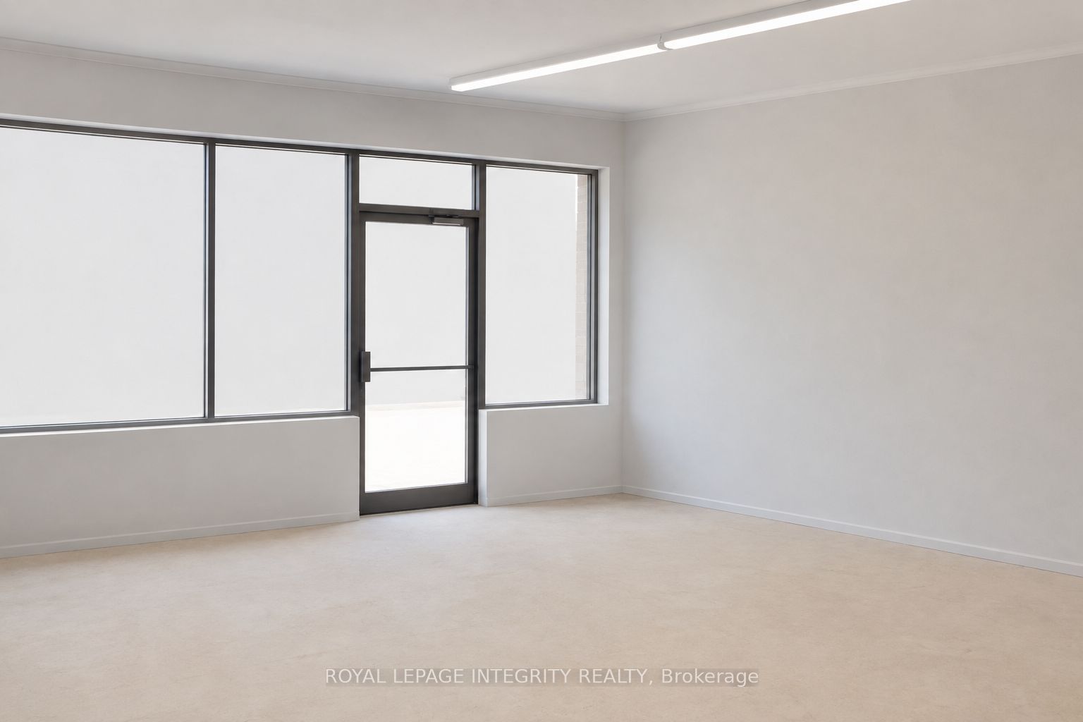 1117 Cobden Road Property Photo 3