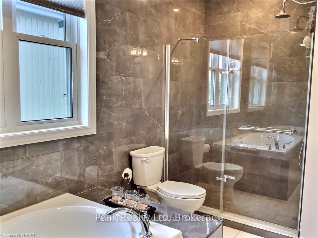 95 South Street Property Photo 14