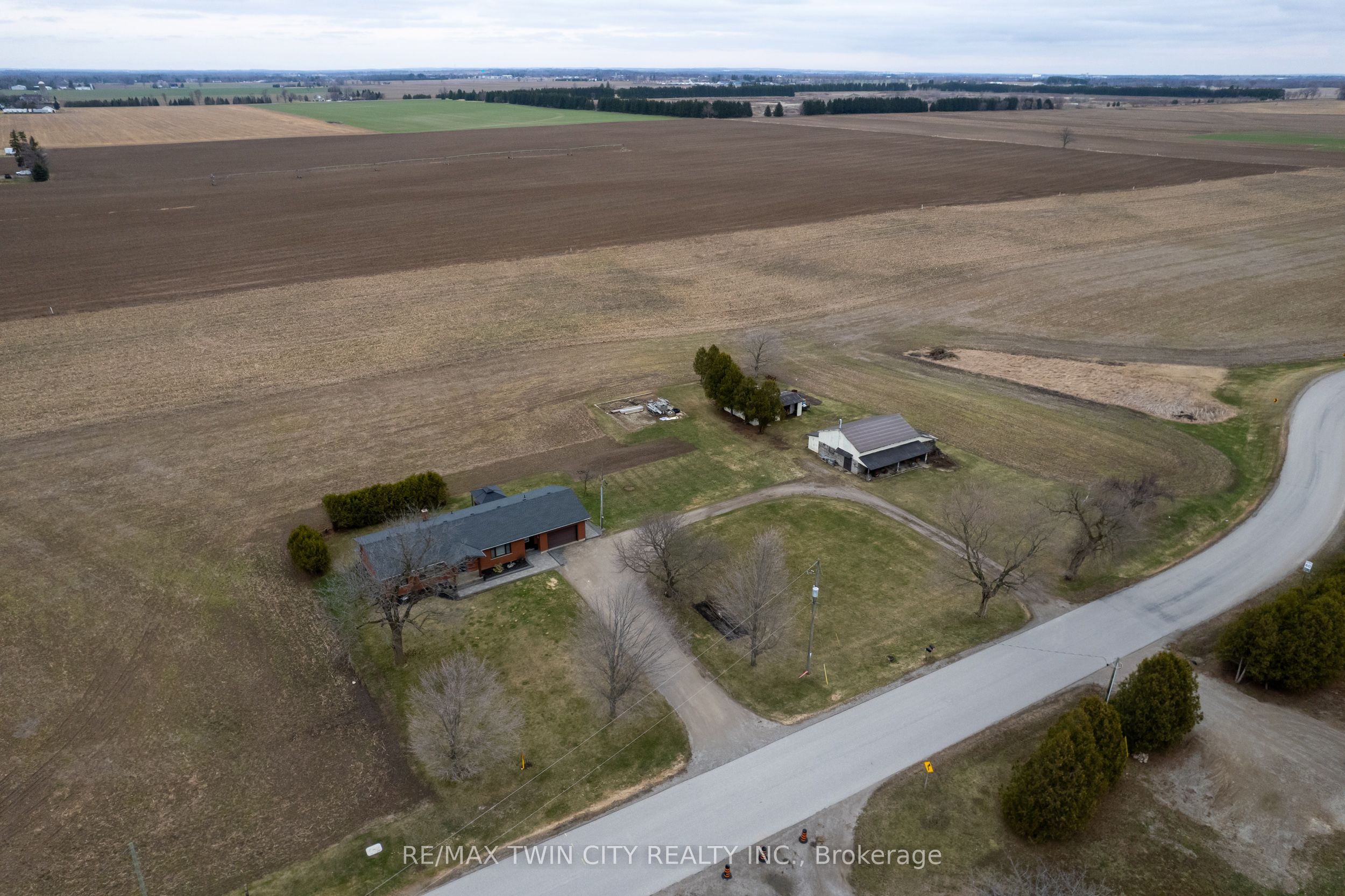 58 Tenth Conc. Road Property Photo 3
