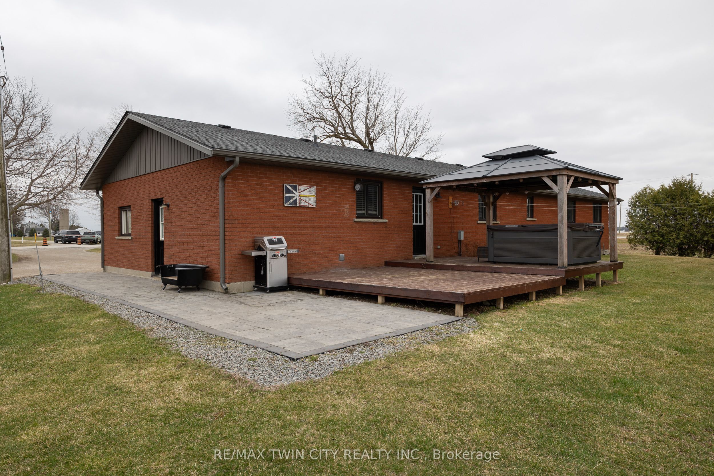 58 Tenth Conc. Road Property Photo 8