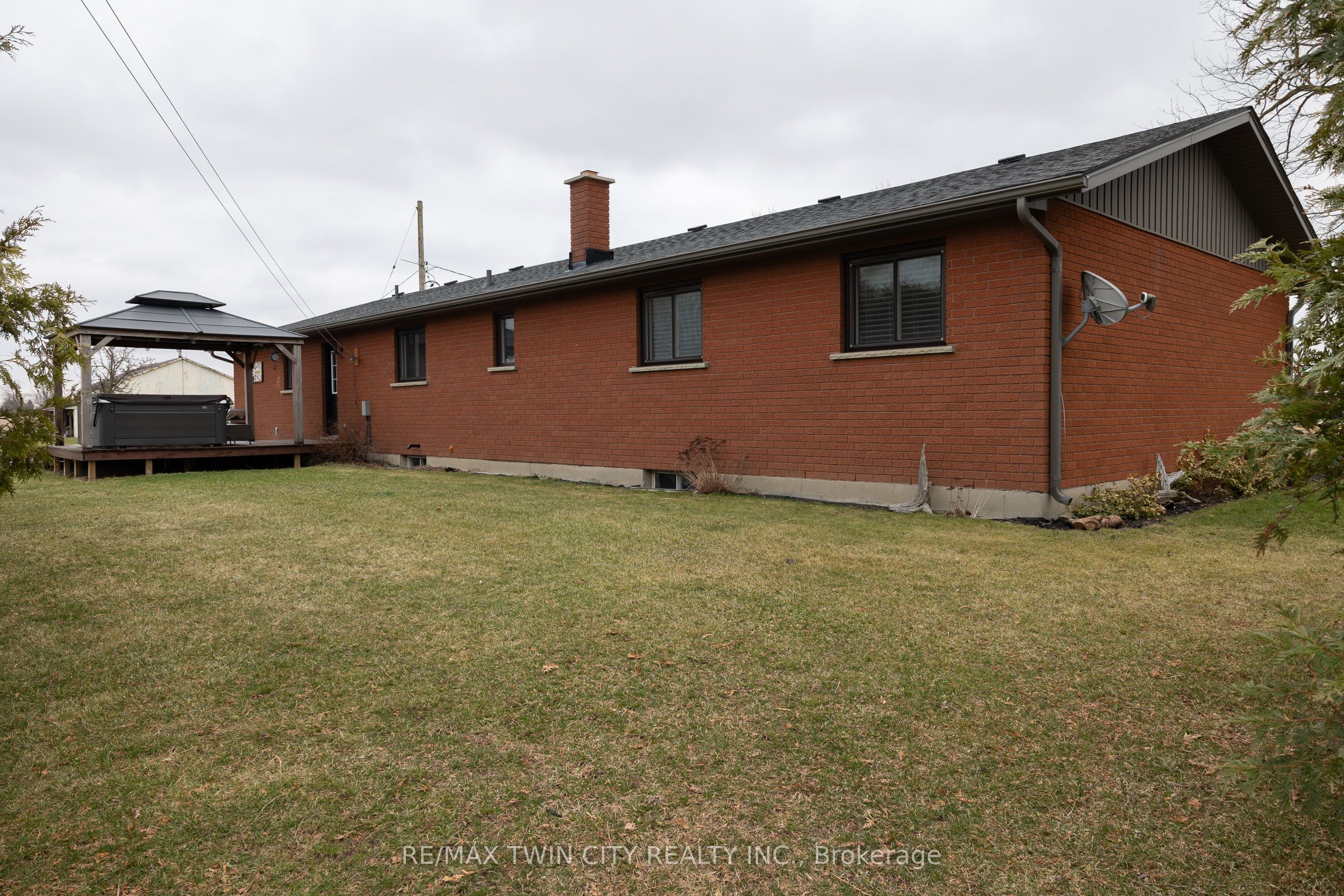 58 Tenth Conc. Road Property Photo 9