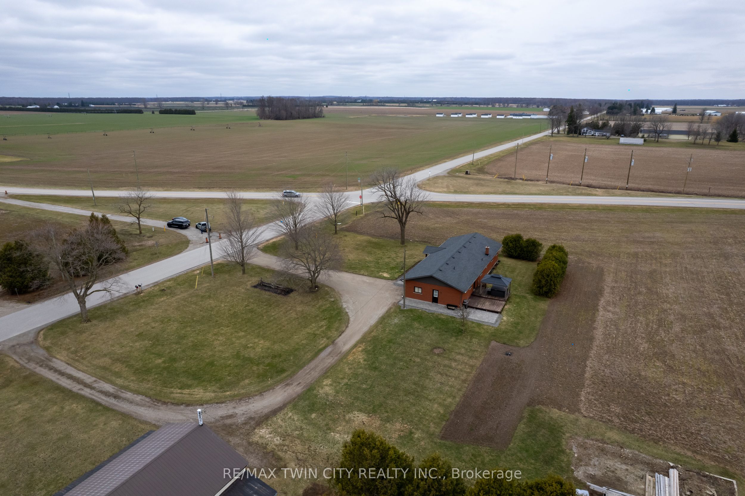 58 Tenth Conc. Road Property Photo 11